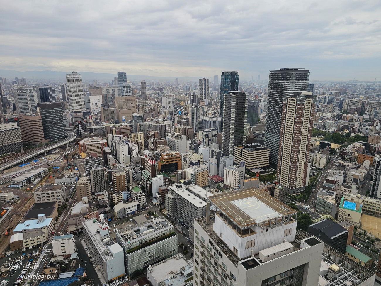 大阪梅田景點：梅田藍天大廈 空中庭園展望台(大阪周遊卡免費景點) - yuki.tw