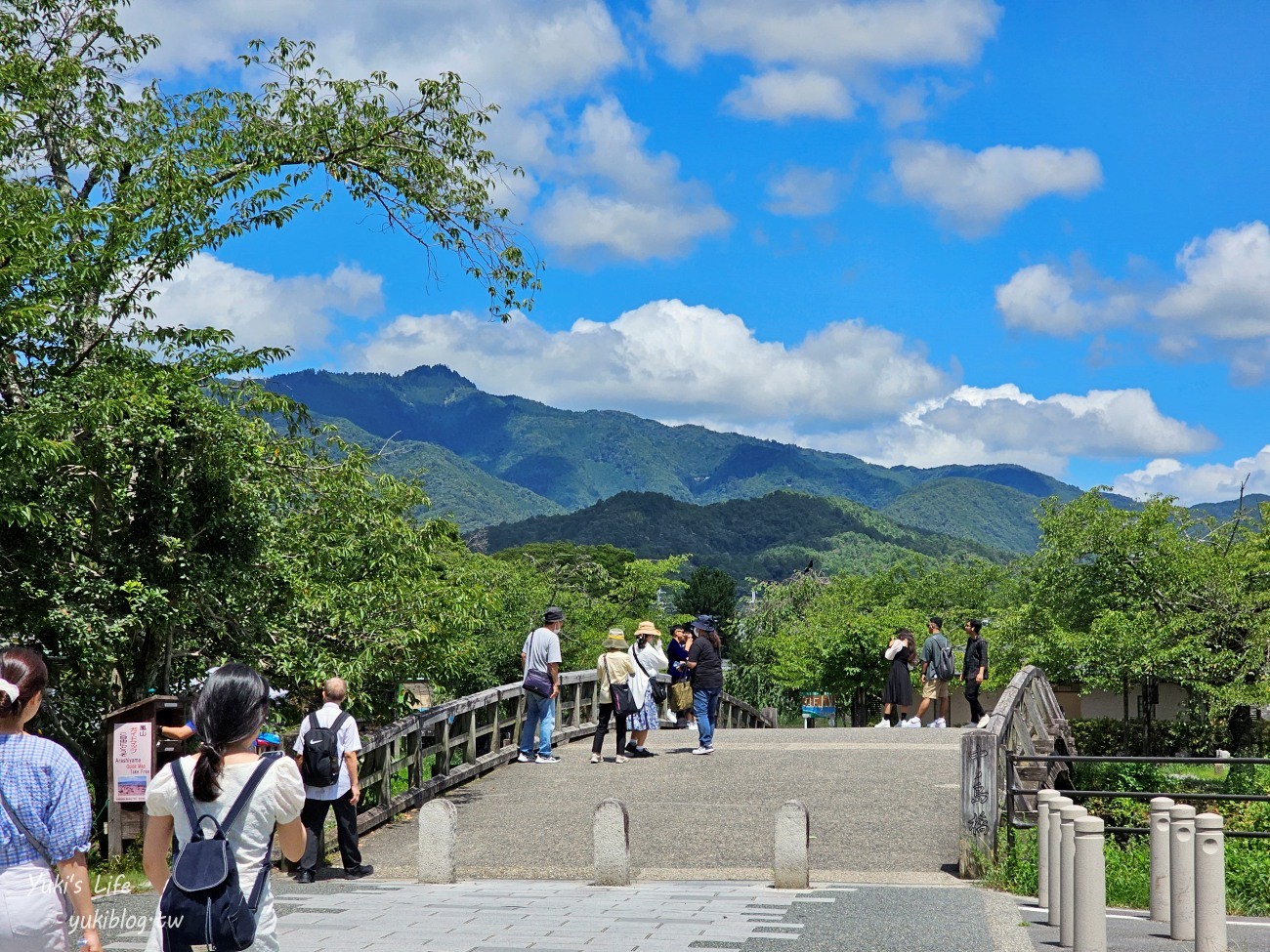 京都必遊景點》嵐山商店街，悠閒一日遊~必吃美食鯛魚燒.米菲兔麵包店 - yuki.tw