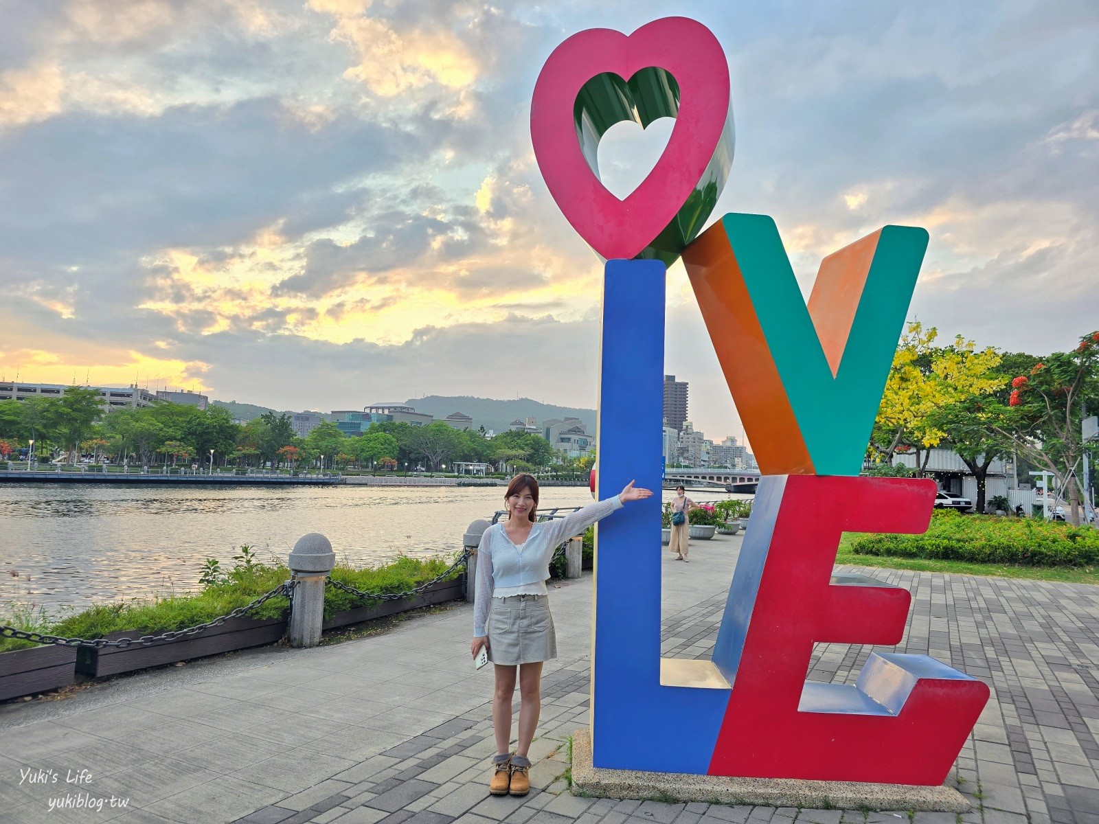 高雄住宿|福容徠旅(高雄館)|在地迎賓伴手禮、活力早餐飯糰(捷運前金站) - yuki.tw