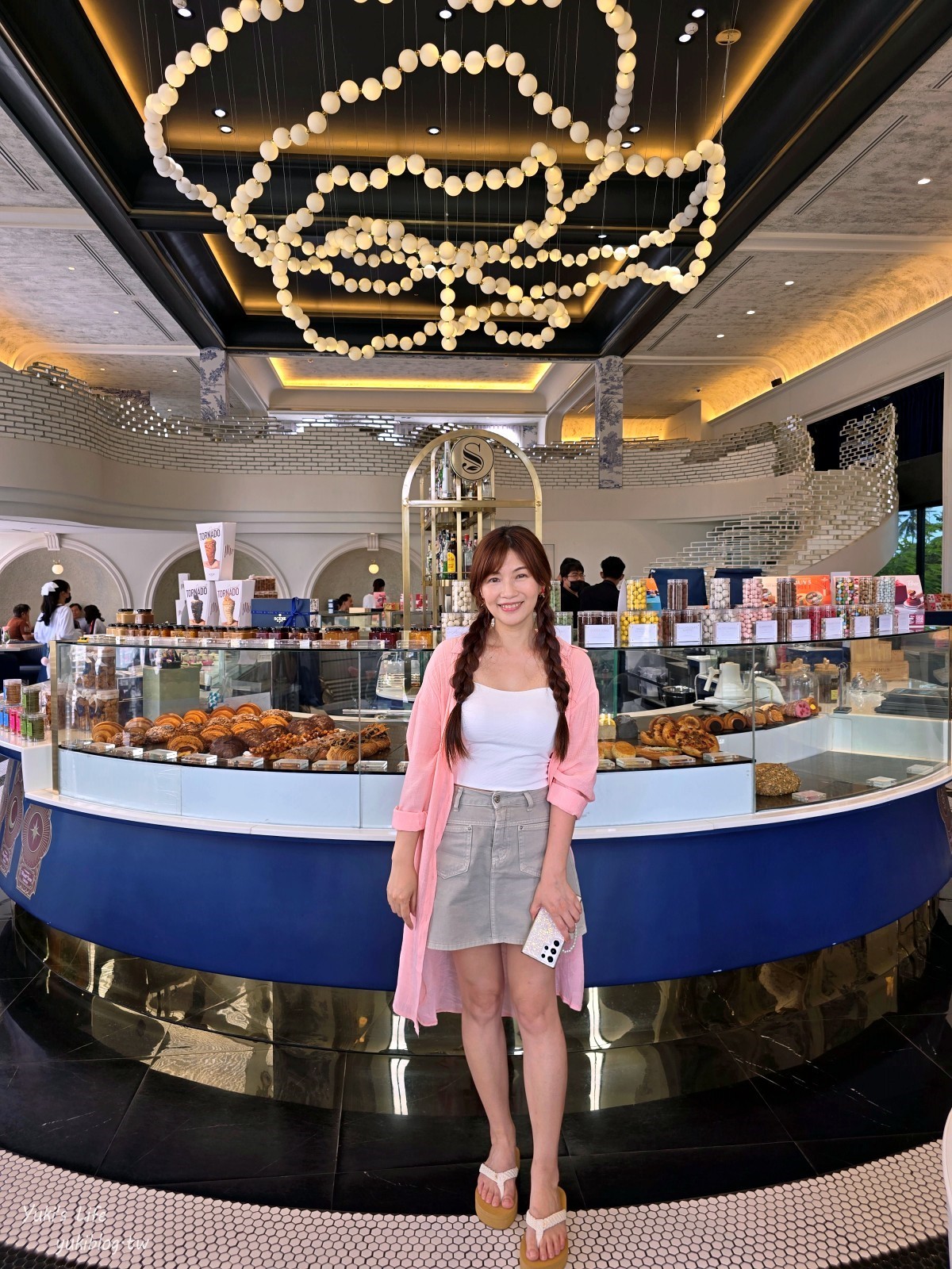 曼谷網美咖啡聽【Scene Bangkok Pâtisserie & Brasserie】在冰宮城堡當公主吃下午茶超浮誇！ - yuki.tw