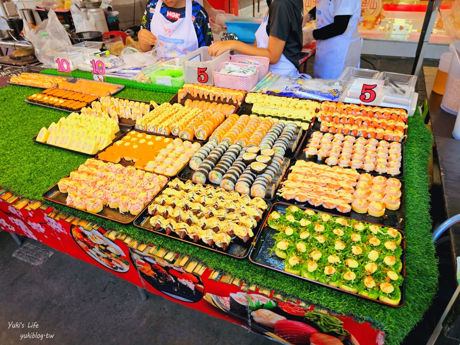 曼谷景點【曼谷世界市場】超接地氣的當地夜市超好逛，美食只要5泰銖起~ - yuki.tw