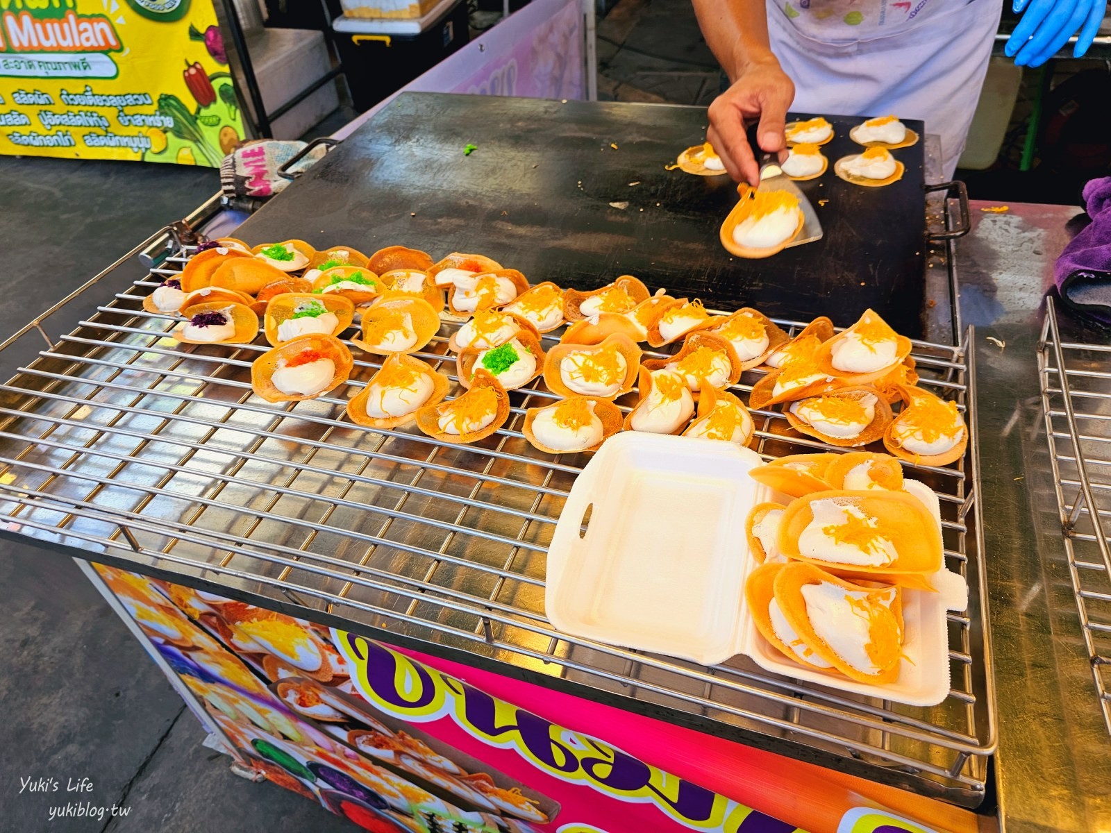 曼谷景點【曼谷世界市場】超接地氣的當地夜市超好逛，美食只要5泰銖起~ - yuki.tw