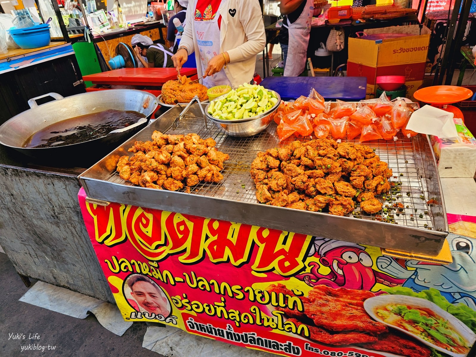 曼谷景點【曼谷世界市場】超接地氣的當地夜市超好逛，美食只要5泰銖起~ - yuki.tw