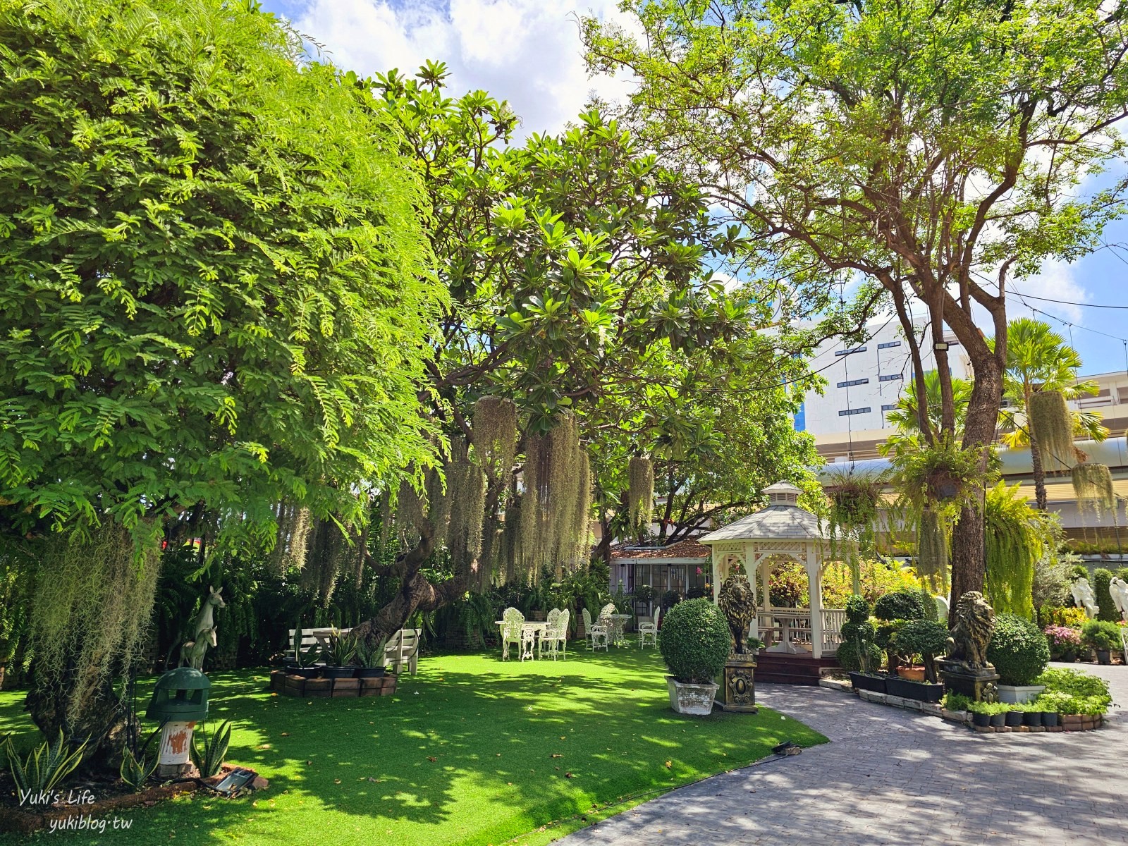 曼谷網美咖啡廳【Cafe De Chote】彷彿誤入豪宅的祕密庭園，歐風花園太夢幻(MRT地鐵景點推薦) - yuki.tw