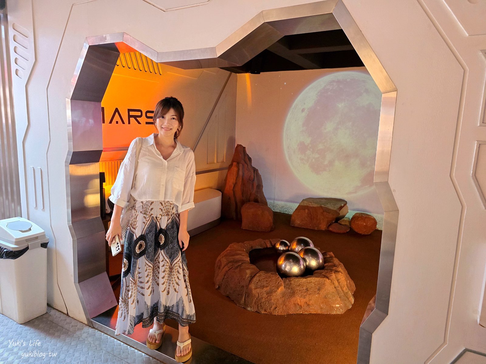 清邁網美咖啡廳【MARS.cnx】超驚人外太空場景，拍出宇宙奇蹟美照 - yuki.tw