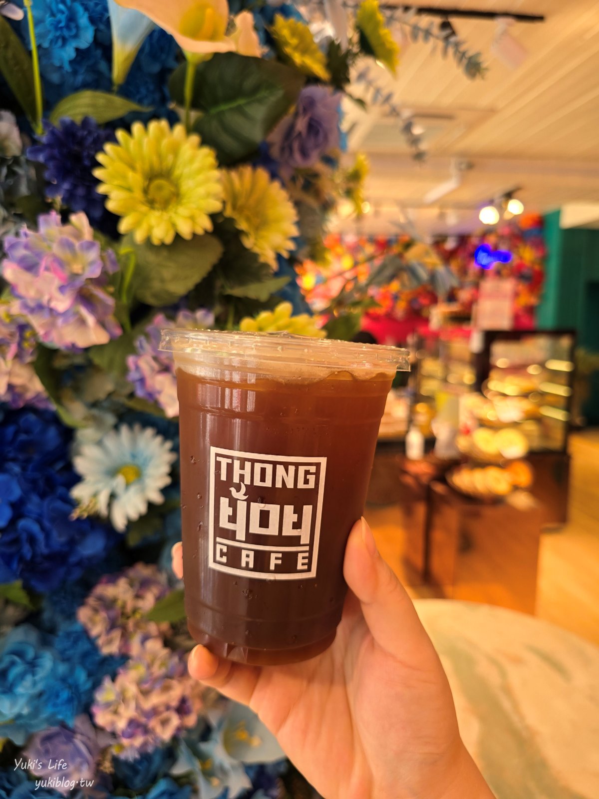 曼谷網美咖啡廳【Thongyoy Cafe】來當花仙子，平價飲料，叢林圍繞的夢幻幸福感 - yuki.tw