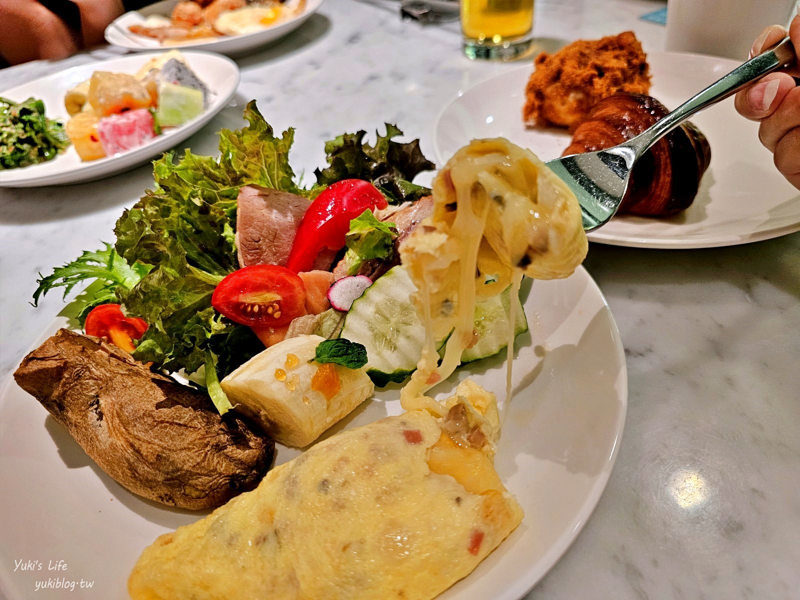 台中住宿推薦》李方艾美酒店，新食譜餐廳超值吃到飽，透明泳池美翻天！ - yuki.tw