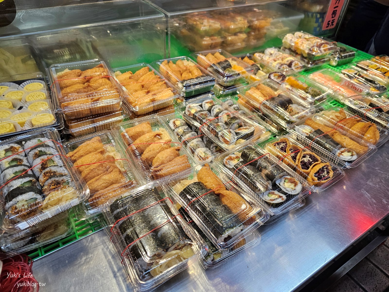 東三水街市場/新富市場》5家必買美食推薦攻略(金和壽司、阿婆油飯、艋舺大豐魚丸店、168放山雞、人情味現烤蛋糕) - yuki.tw