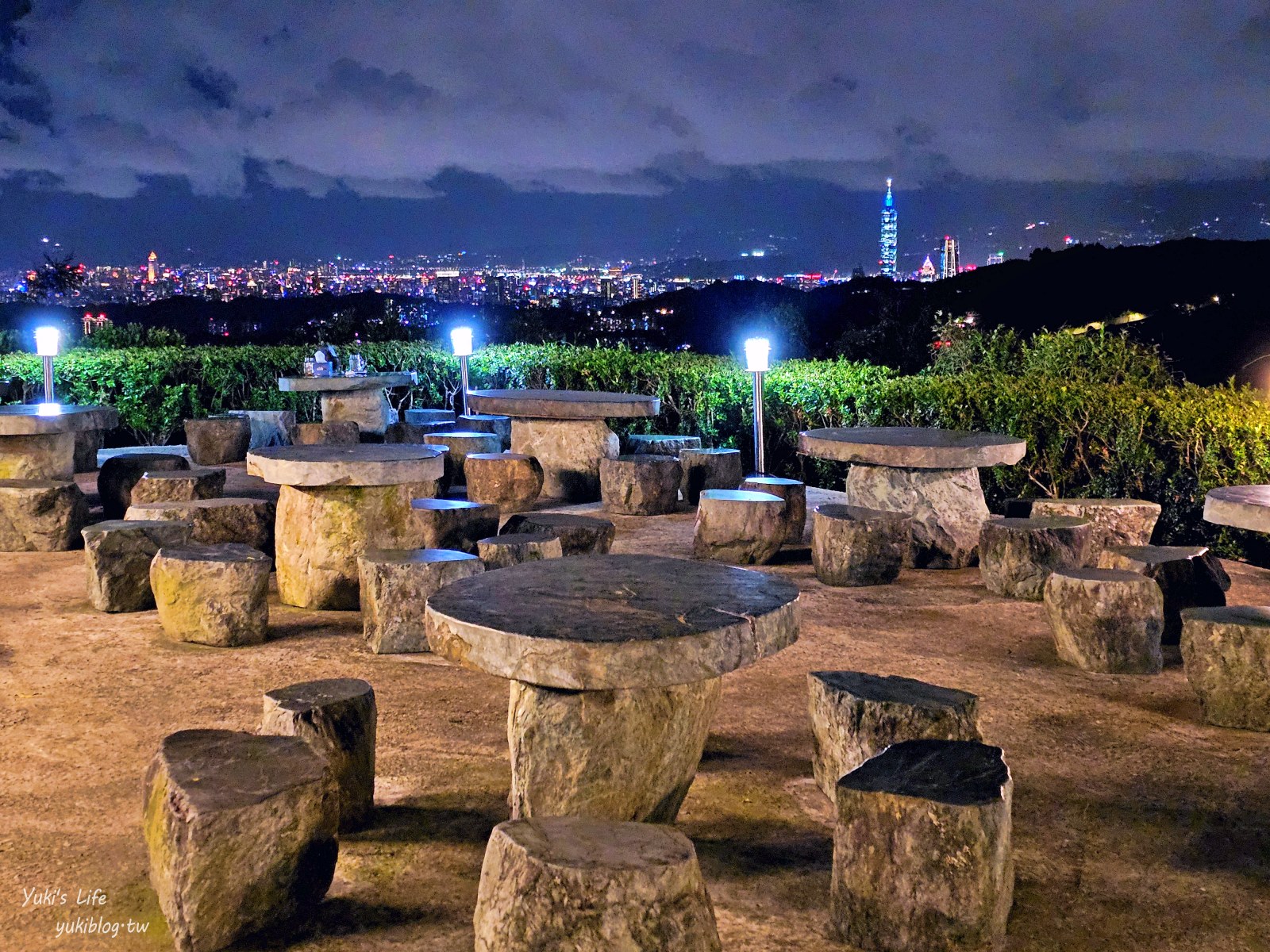 貓空景觀餐廳推薦必去｜雙橡園茶坊：台北101夜景、平價美食、約會首選 - yuki.tw