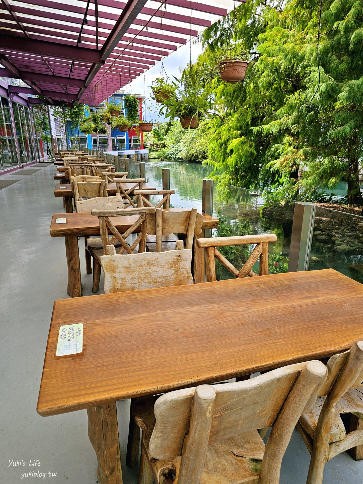 宜蘭親子景點【水岸-森林物語可愛動物園區】摸水豚抱笑笑羊好療癒！多達20種可愛動物~ - yuki.tw