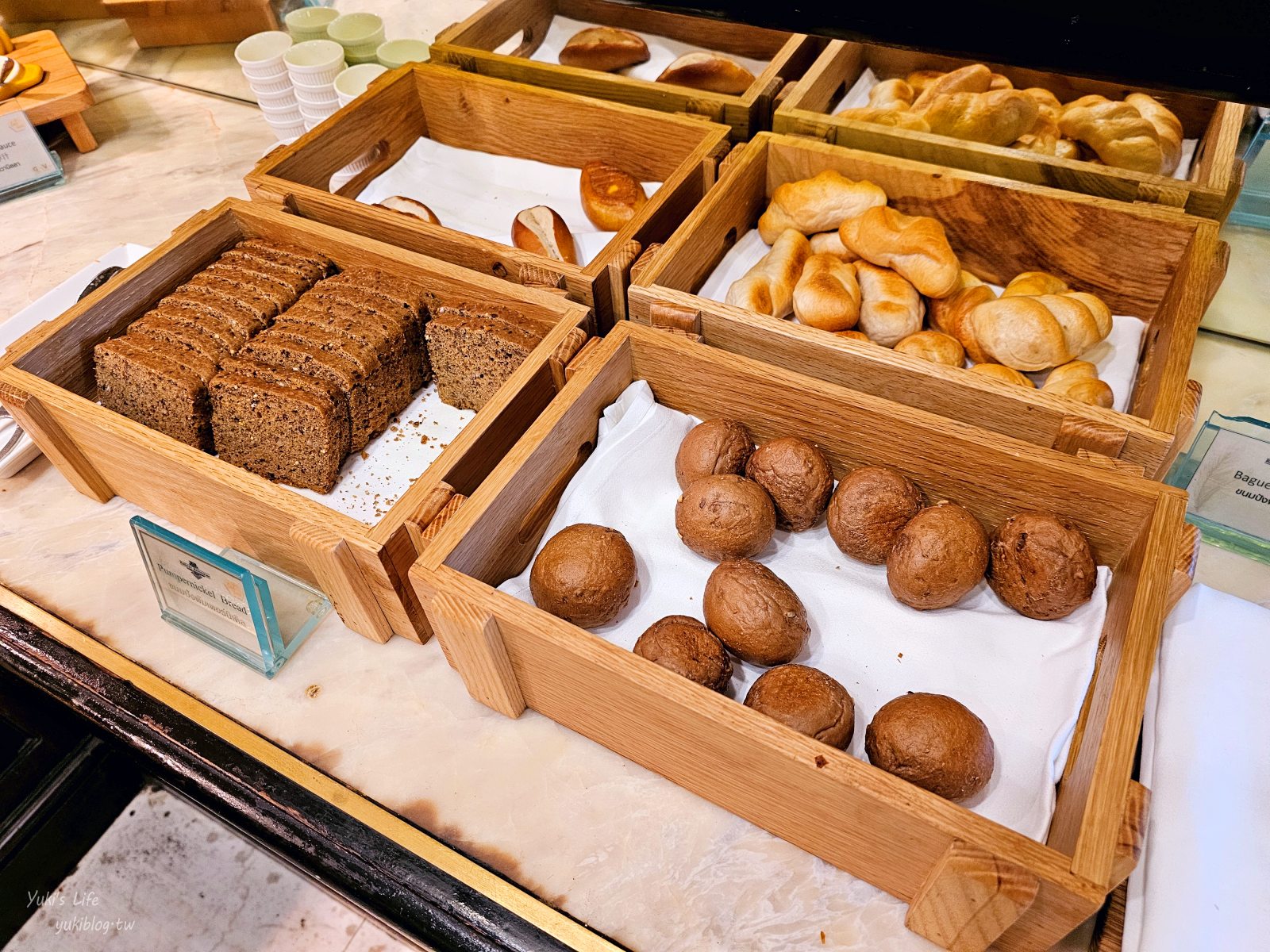 華欣海邊渡假村飯店，擁有沙灘和4座游泳池，古典韻味建築值得入住！ - yuki.tw