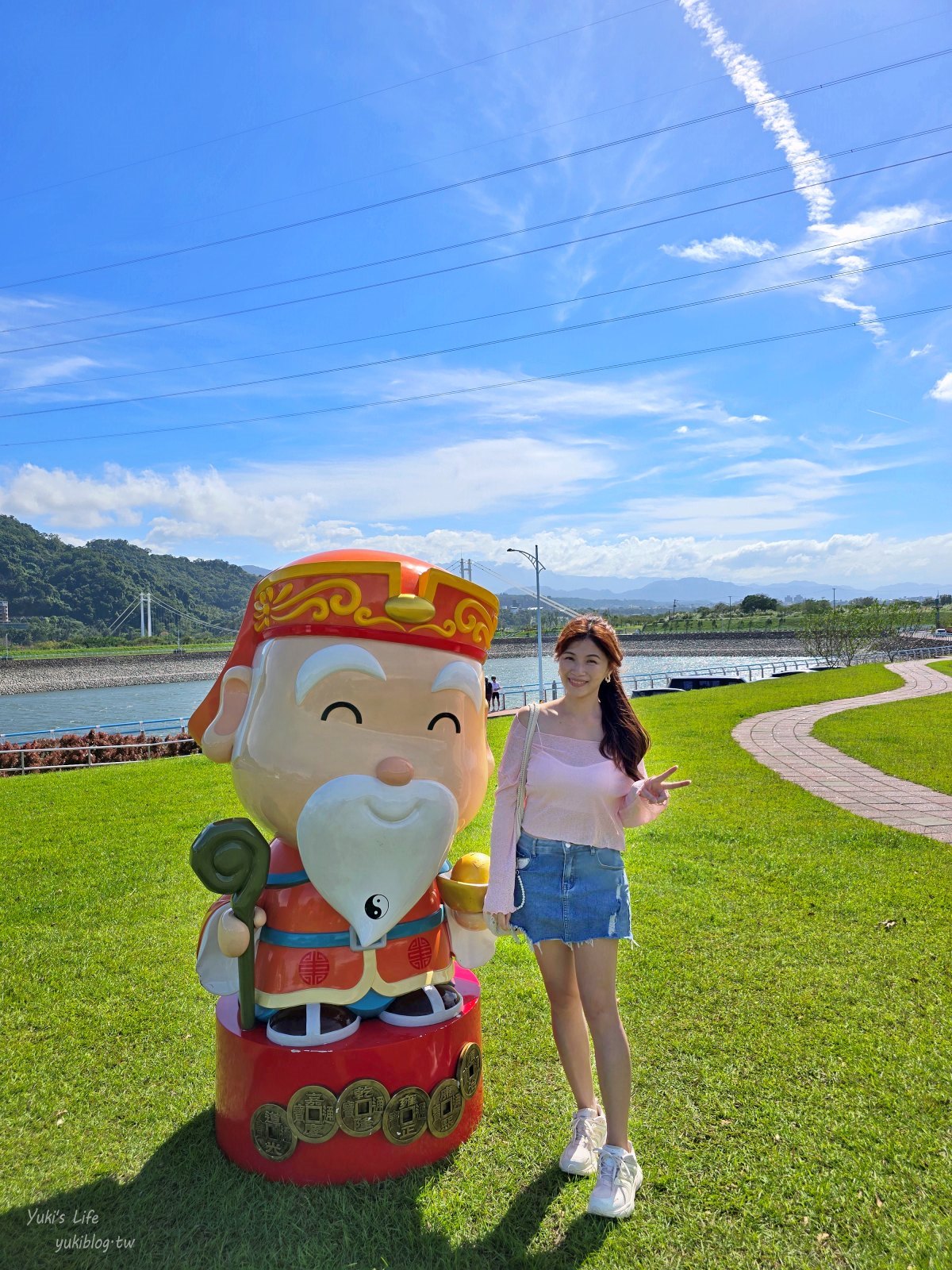 桃園大溪景點：七張福德宮廟，盡收中庄調整池美景，假日市集玩樂趣！ - yuki.tw