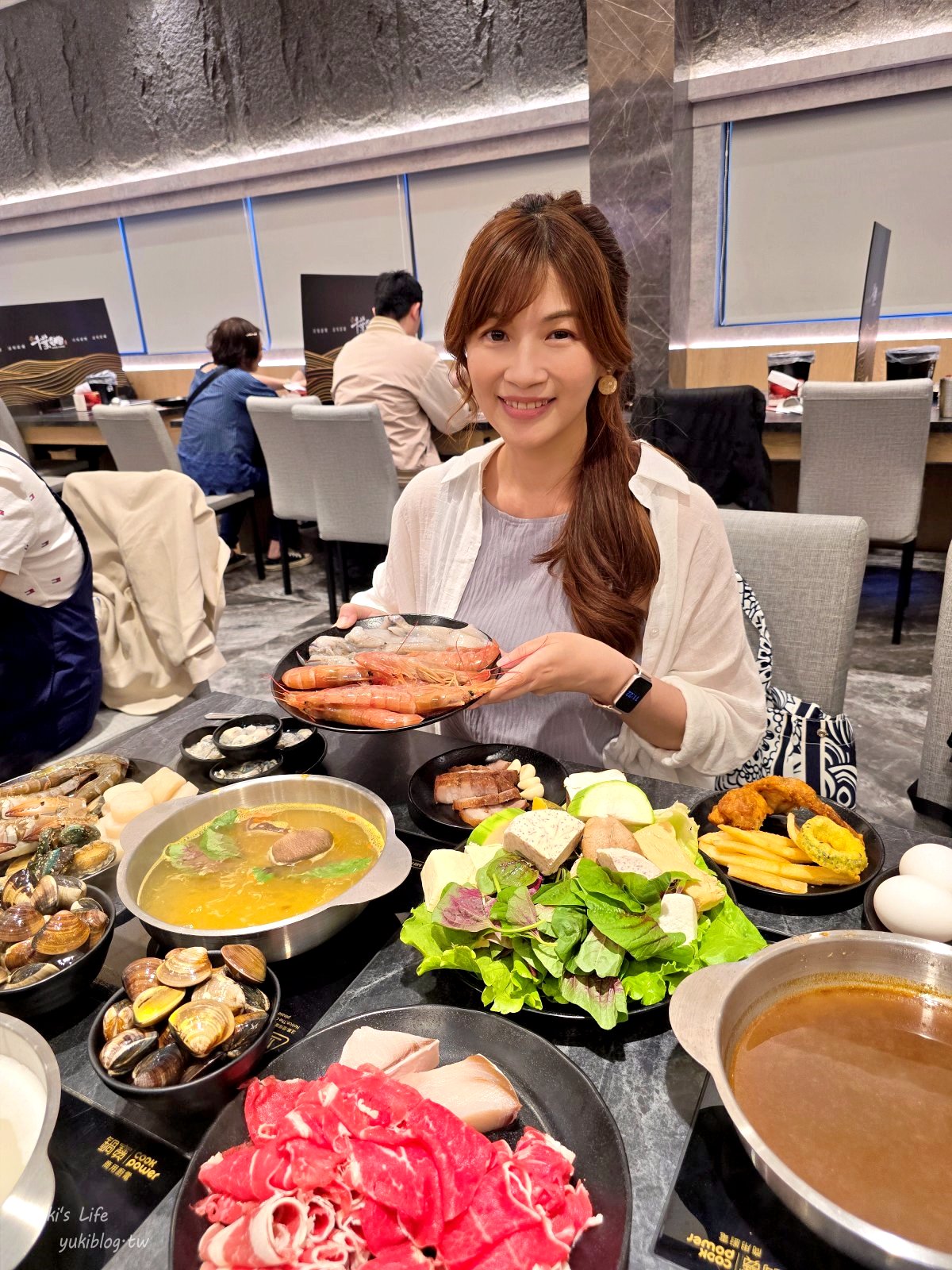 20250509162615_0_7d88b7 桃園火鍋吃到飽「極千葉」全新開幕菜單最低799元，海陸食材、梅酒、啤酒無限享用！