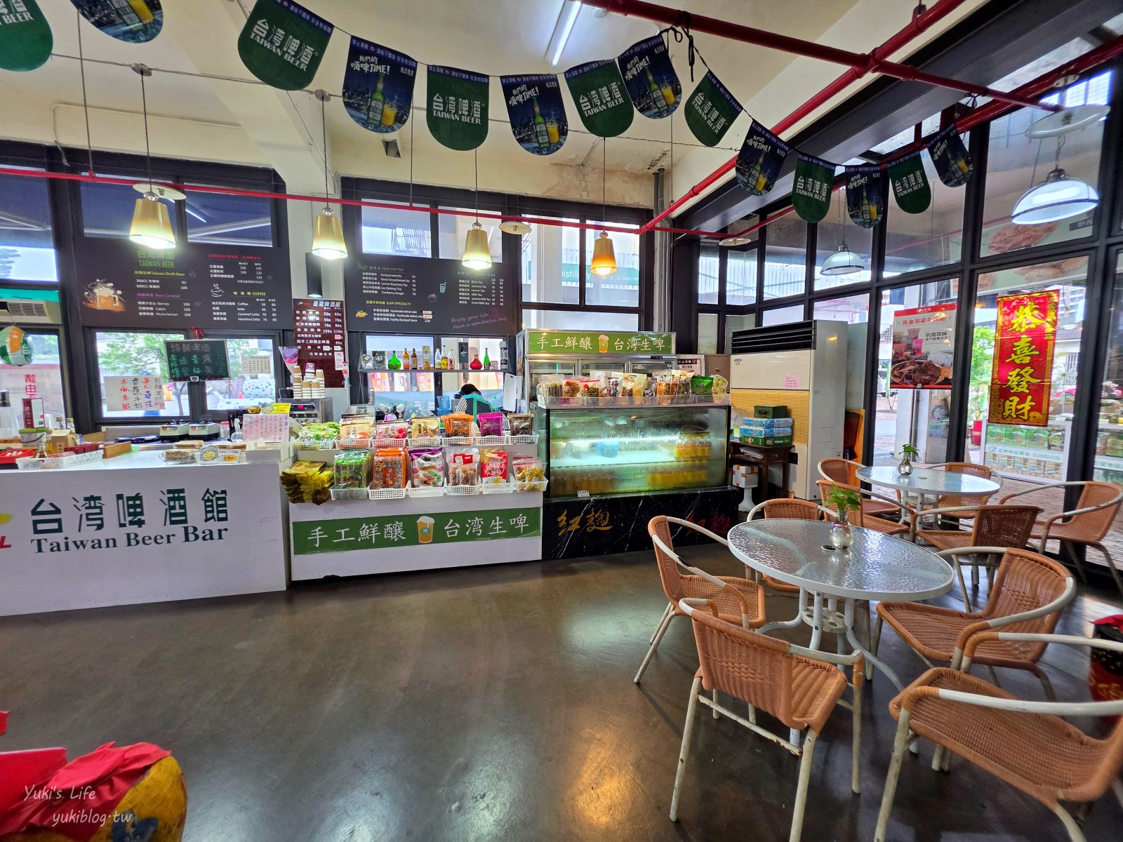 20250509172708_0_c42eb2 【宜蘭室內景點】宜蘭酒廠(甲子蘭酒文物館)巨大酒瓶在這裡！現拉台灣啤酒最青！