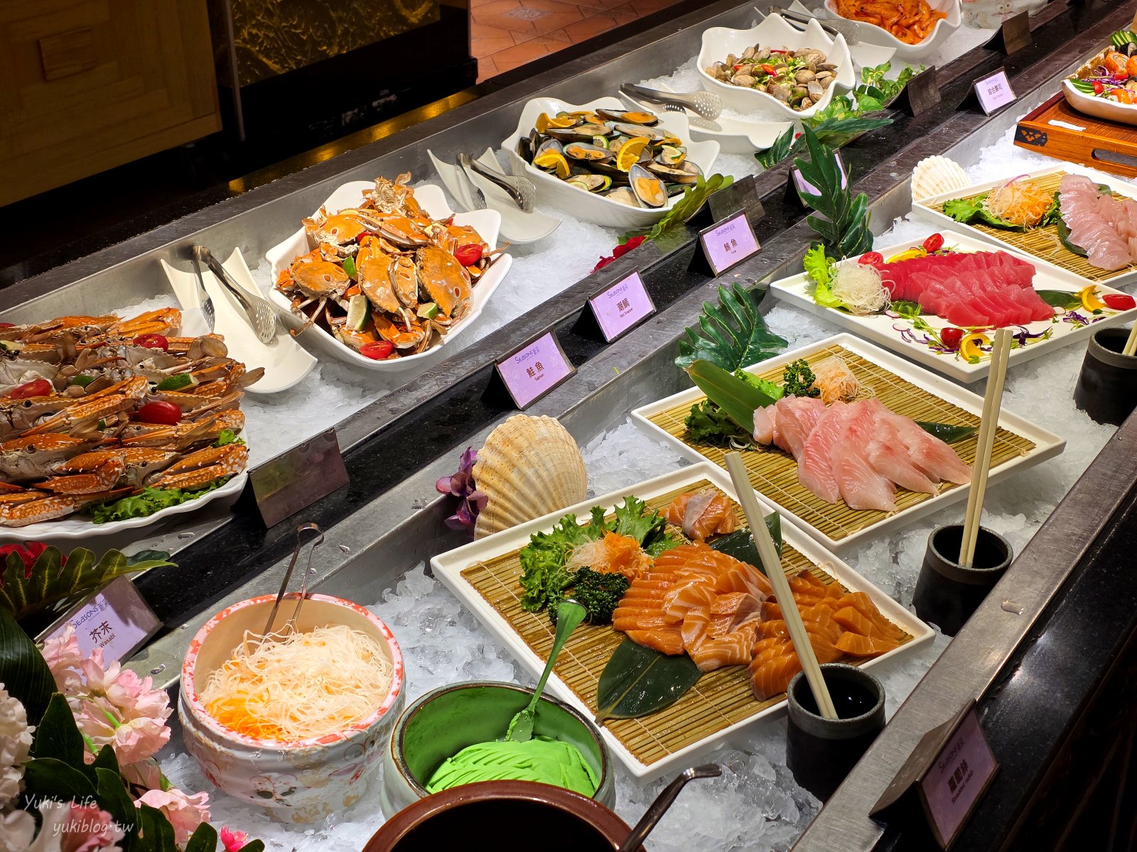 20250610170205_0_9a2c11 台中清新溫泉飯店┃吃到飽餐廳.房型.設施介紹：早餐、晚餐、茶午餐、星巴克咖啡