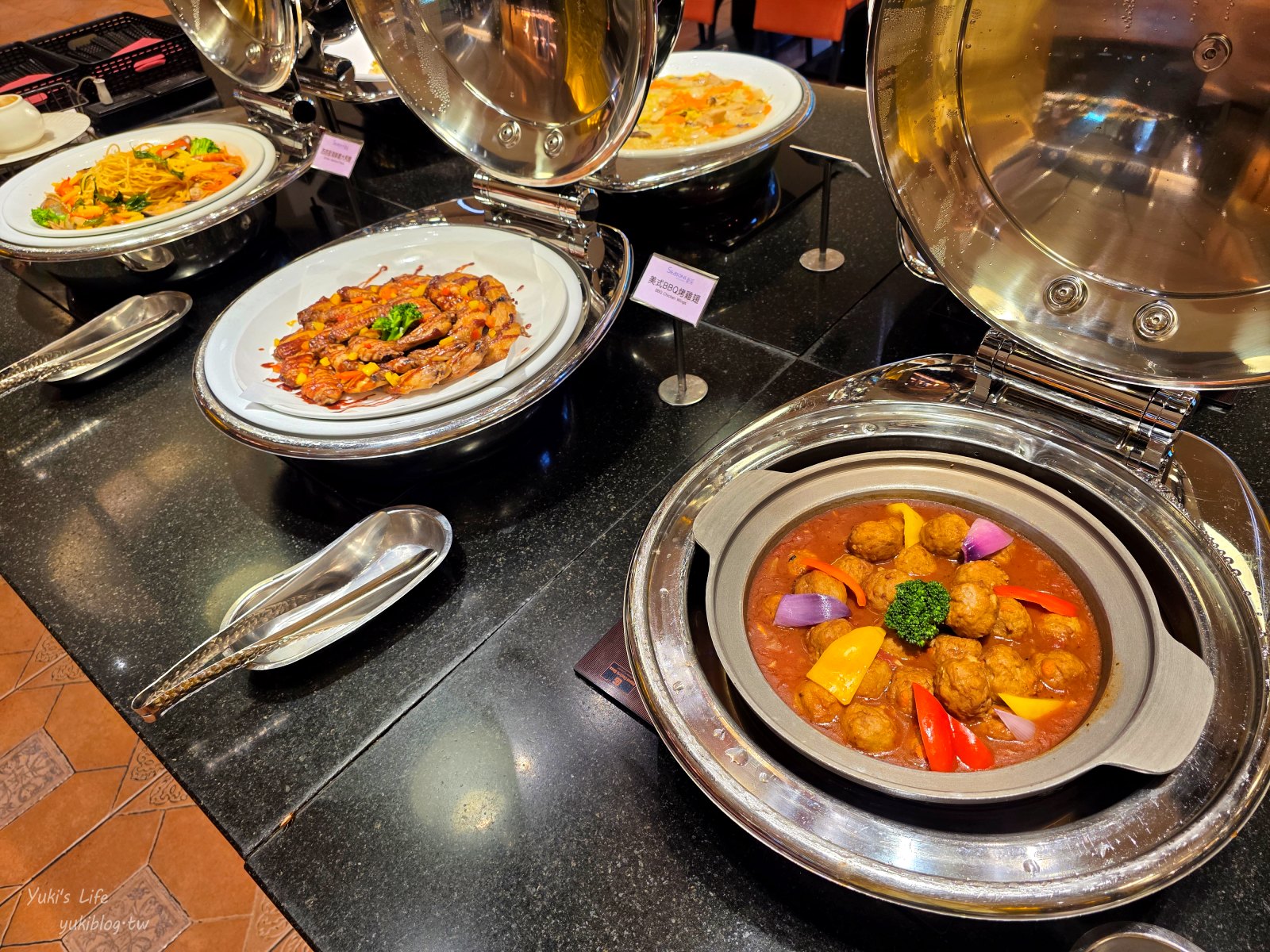 20250610170213_0_5a0836 台中清新溫泉飯店┃吃到飽餐廳.房型.設施介紹:早餐、晚餐、茶午餐、星巴克咖啡