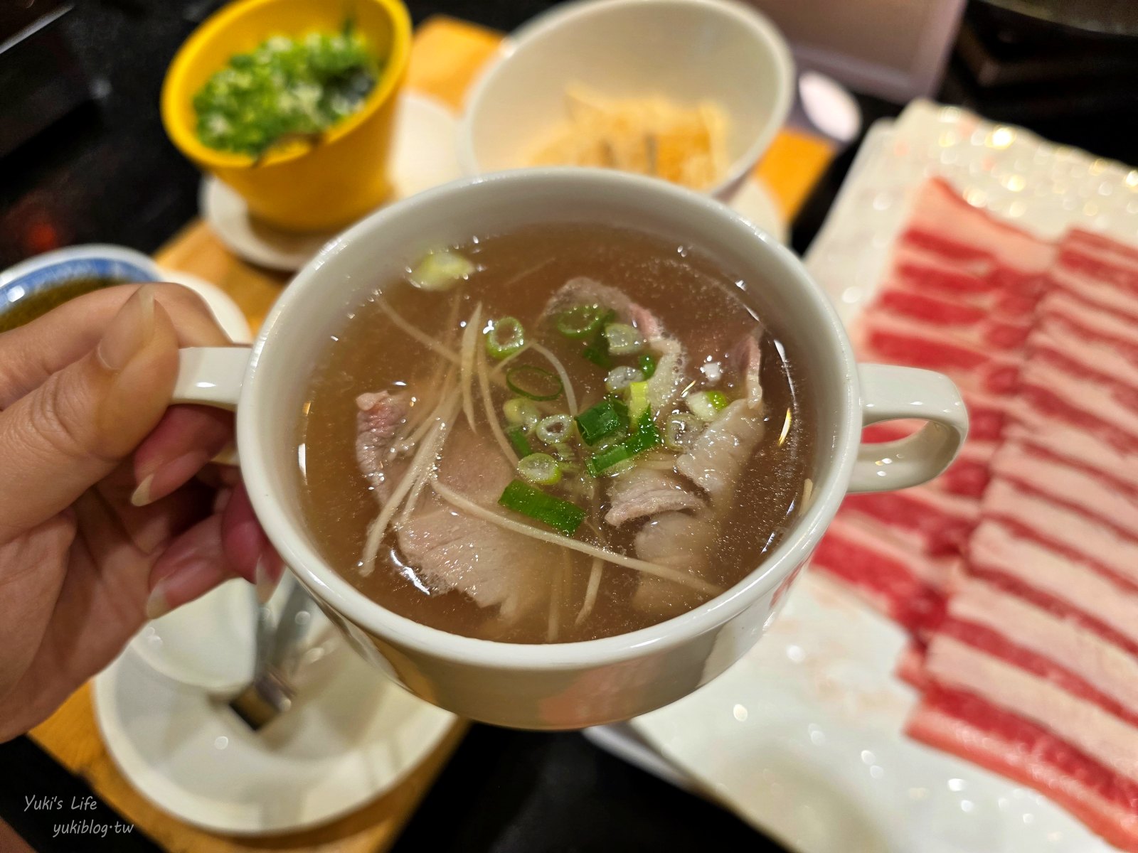 20250610170219_0_11eda2 台中清新溫泉飯店┃吃到飽餐廳.房型.設施介紹：早餐、晚餐、茶午餐、星巴克咖啡