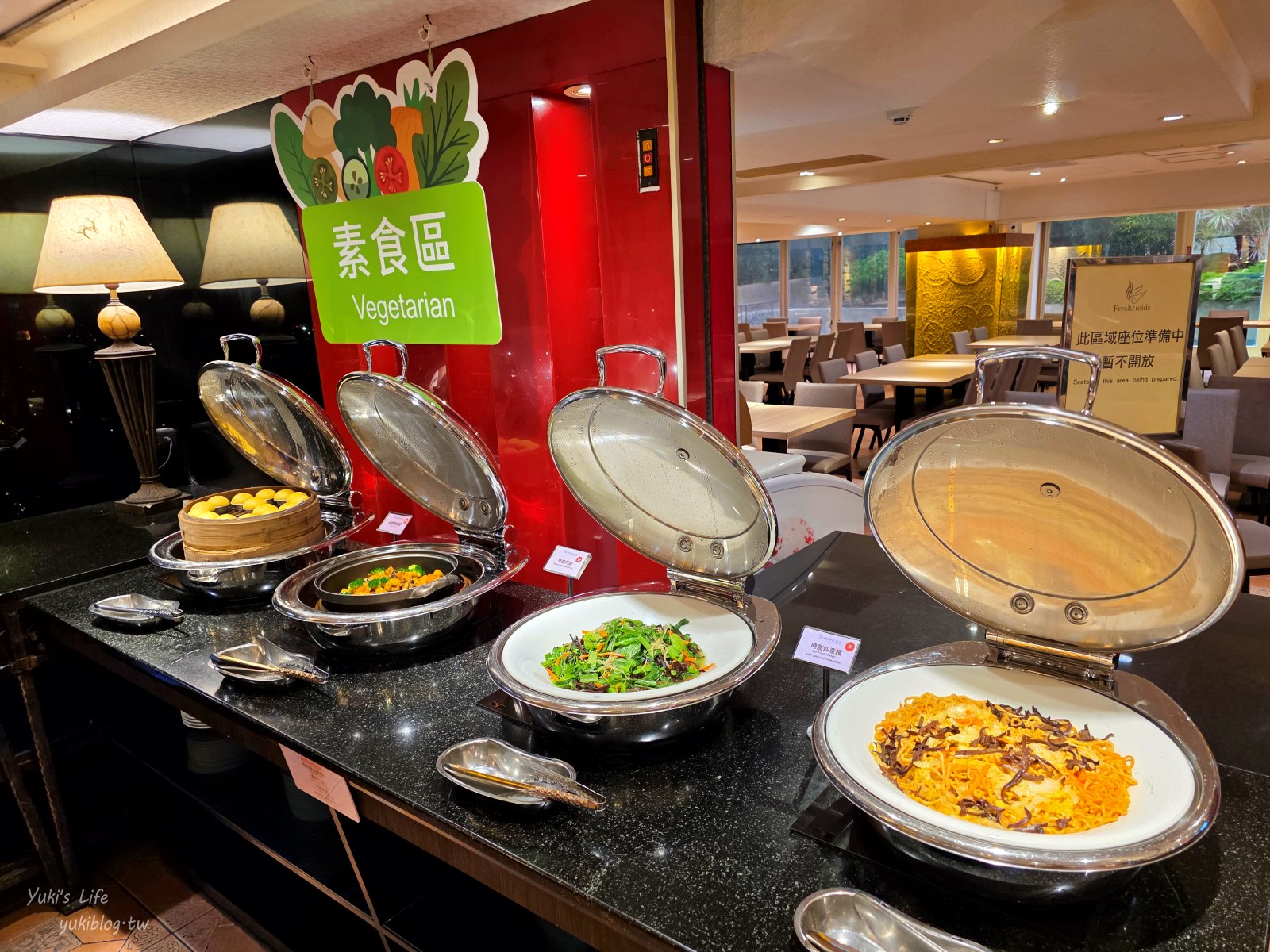 20250610170221_0_139560 台中清新溫泉飯店┃吃到飽餐廳.房型.設施介紹：早餐、晚餐、茶午餐、星巴克咖啡