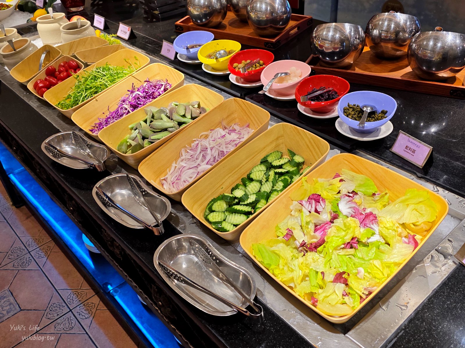 20250610170223_0_02fd7e 台中清新溫泉飯店┃吃到飽餐廳.房型.設施介紹：早餐、晚餐、茶午餐、星巴克咖啡