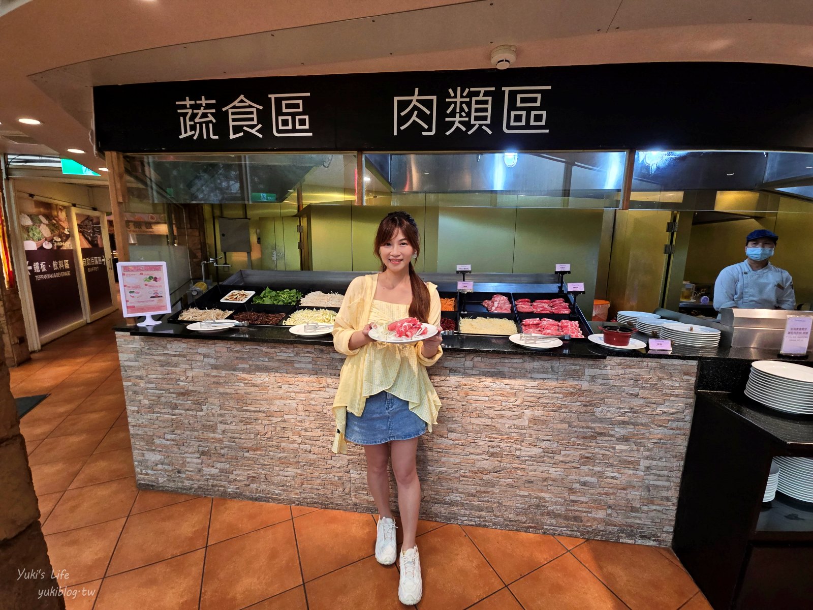 20250610170228_0_e52cb1 台中清新溫泉飯店┃吃到飽餐廳.房型.設施介紹：早餐、晚餐、茶午餐、星巴克咖啡