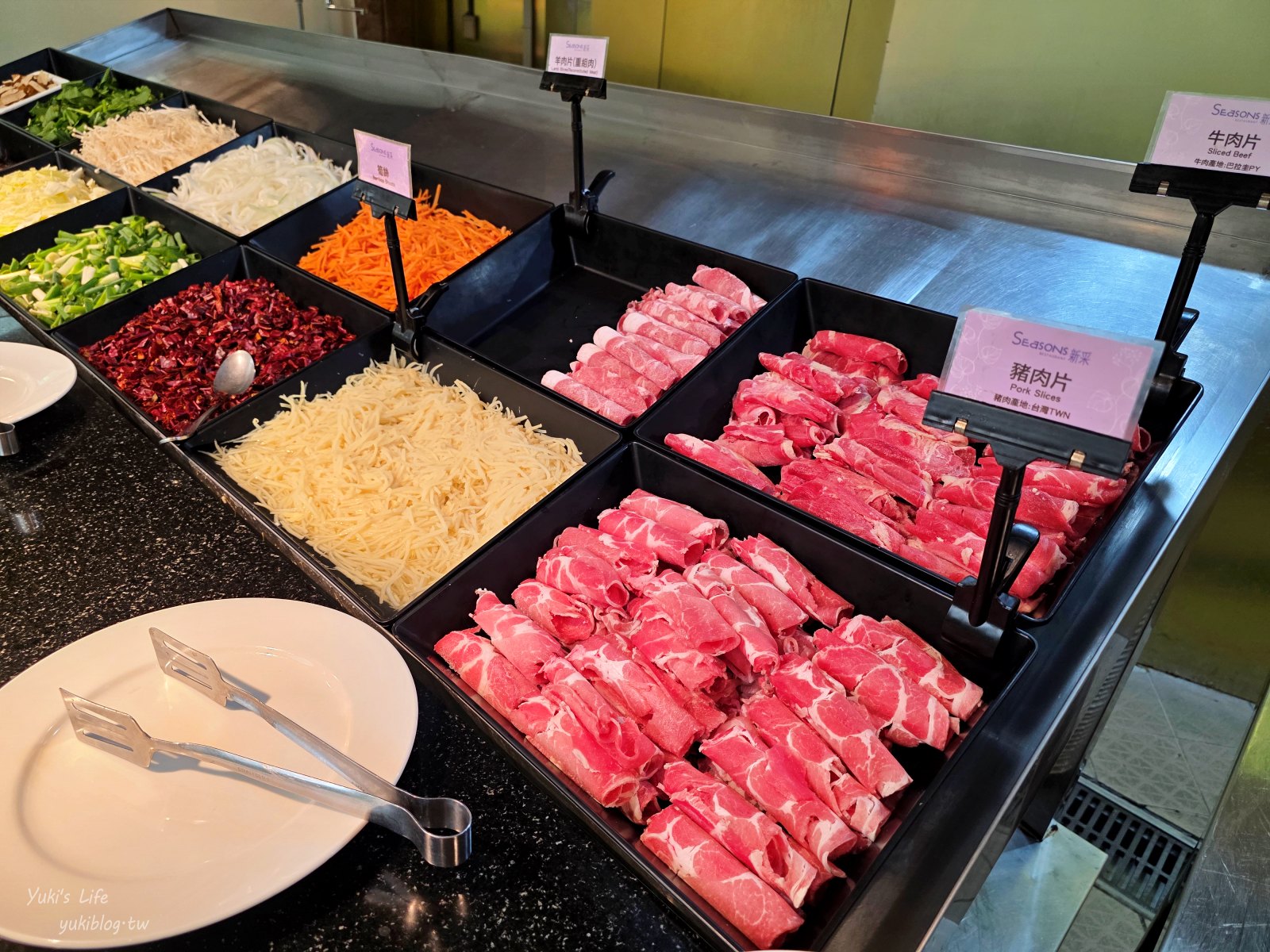 20250610170229_0_ef5991 台中清新溫泉飯店┃吃到飽餐廳.房型.設施介紹：早餐、晚餐、茶午餐、星巴克咖啡