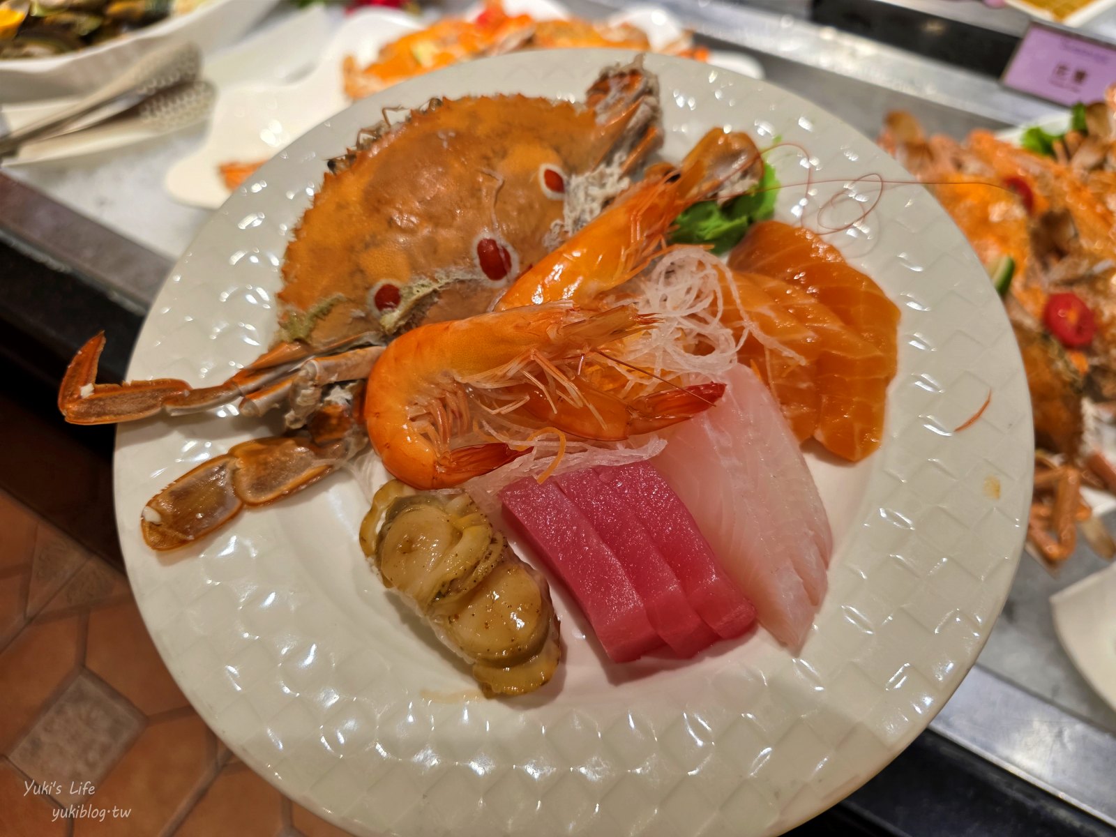 20250610170238_0_b4973c 台中清新溫泉飯店┃吃到飽餐廳.房型.設施介紹：早餐、晚餐、茶午餐、星巴克咖啡