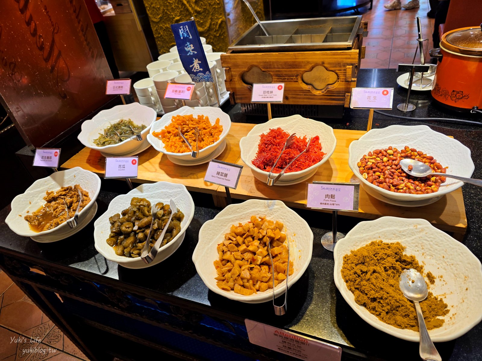 20250610170255_0_fd8d2e 台中清新溫泉飯店┃吃到飽餐廳.房型.設施介紹：早餐、晚餐、茶午餐、星巴克咖啡