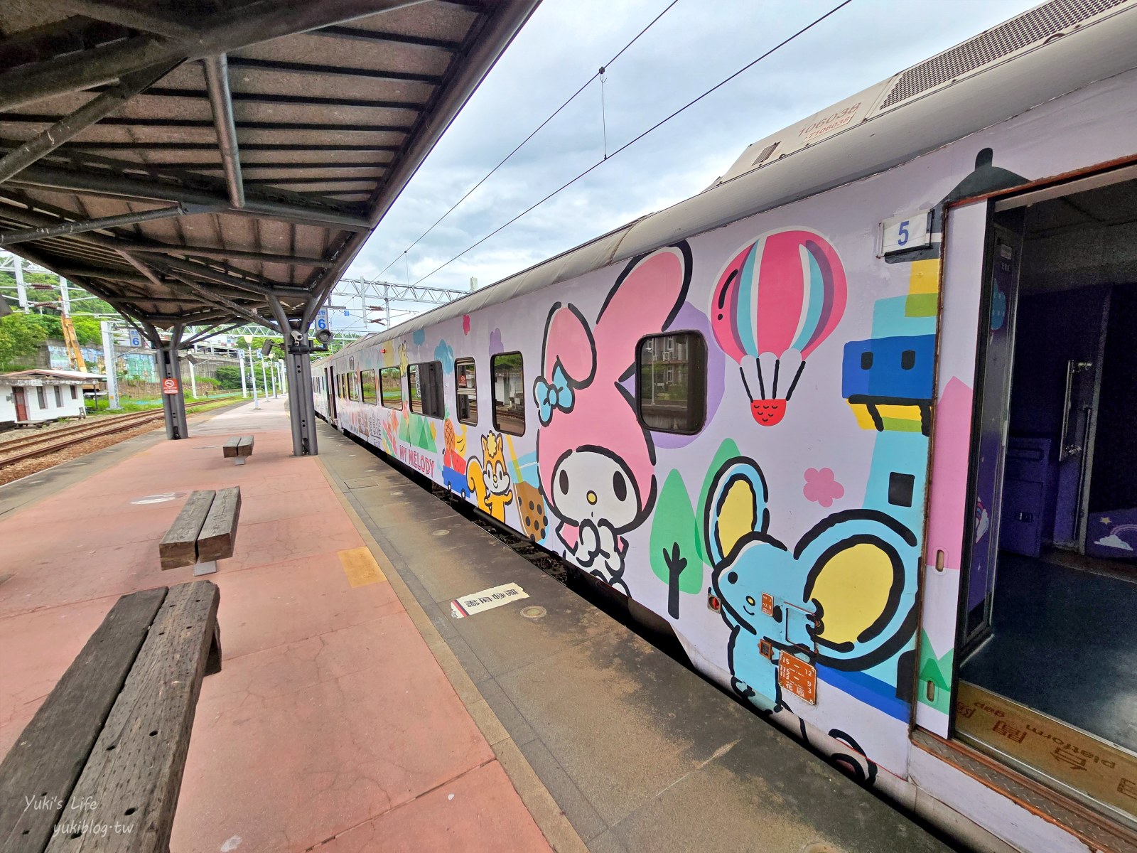 20250717235349_0_fa1f7d 環島之星萌旅號開箱！超萌三麗鷗列車，一日環島票價、特色餐點、必玩活動大公開！