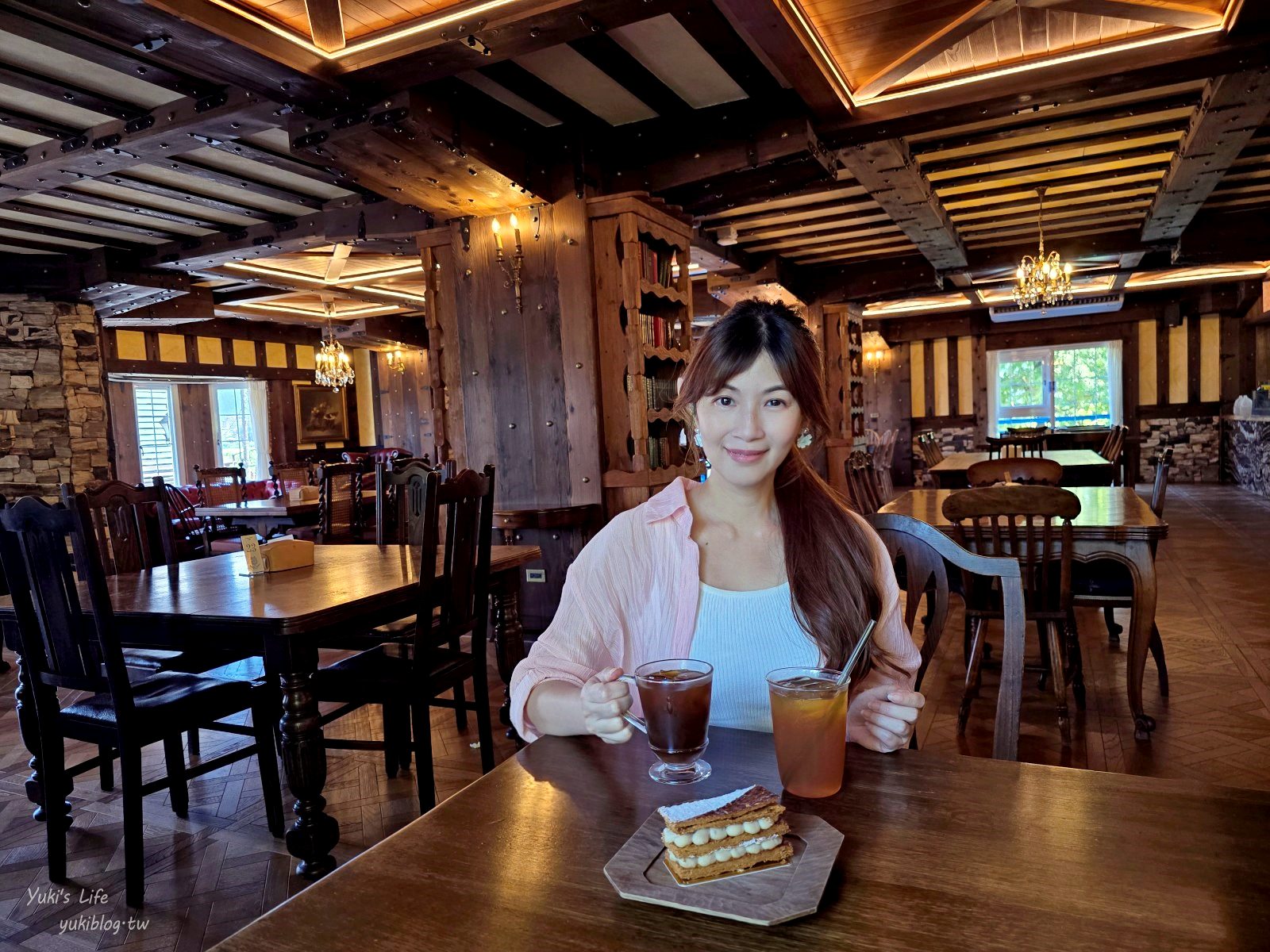 20250822175731_0_0fdee6 埔里童話莊園，走進「藍色城堡」享用超美的法式甜點下午茶！