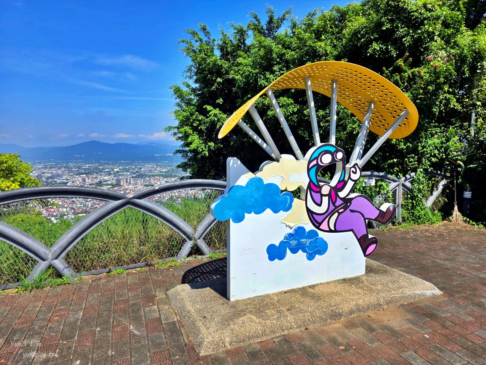 20250910161958_0_cd3ede 開箱埔里療癒系景觀餐廳：虎嘯山嵐，大草原拍出仙氣美照，還能體驗飛行傘！