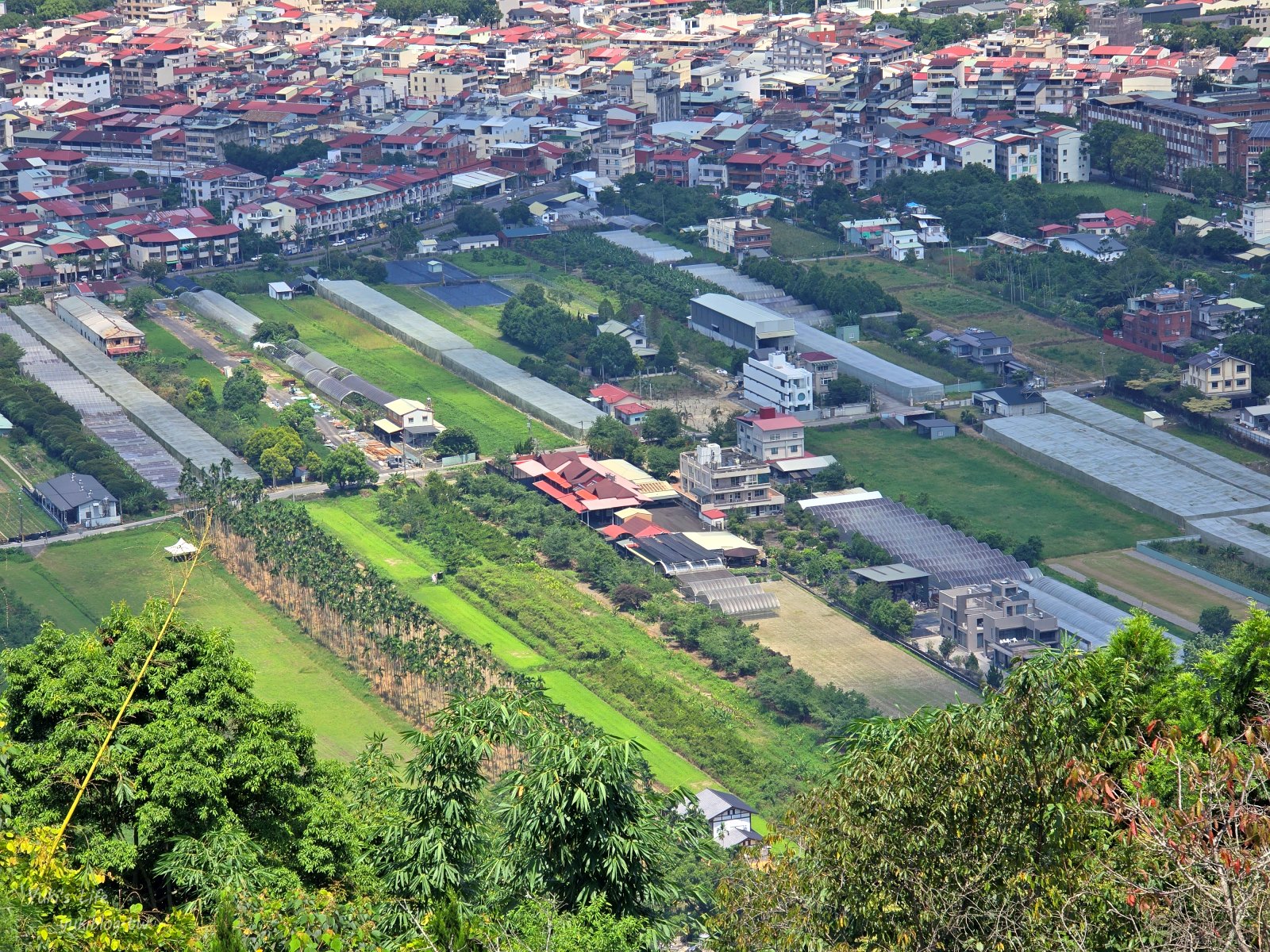 20250910162030_0_56a704 開箱埔里療癒系景觀餐廳:虎嘯山嵐,大草原拍出仙氣美照,還能體驗飛行傘!