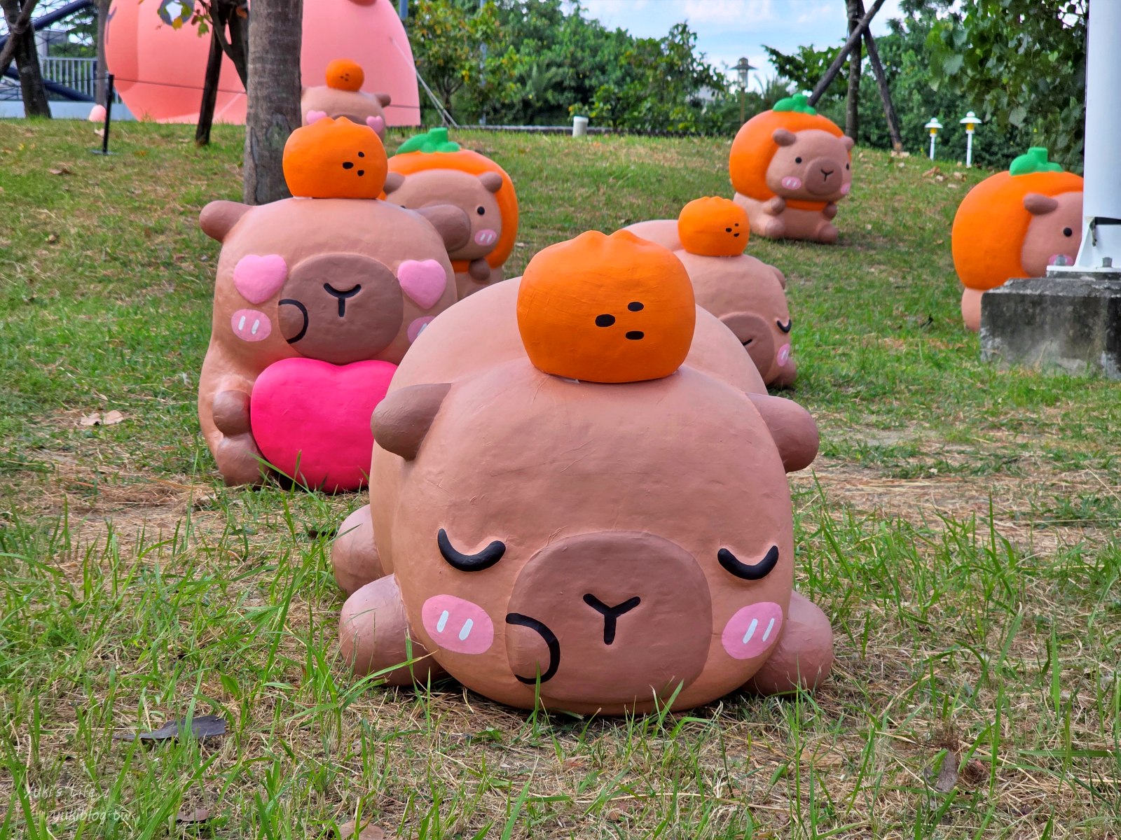 20250915160220_0_6f2001 巨大水豚來台南！卡比胖拉出沒，9/13-10/19在安平漁人碼頭