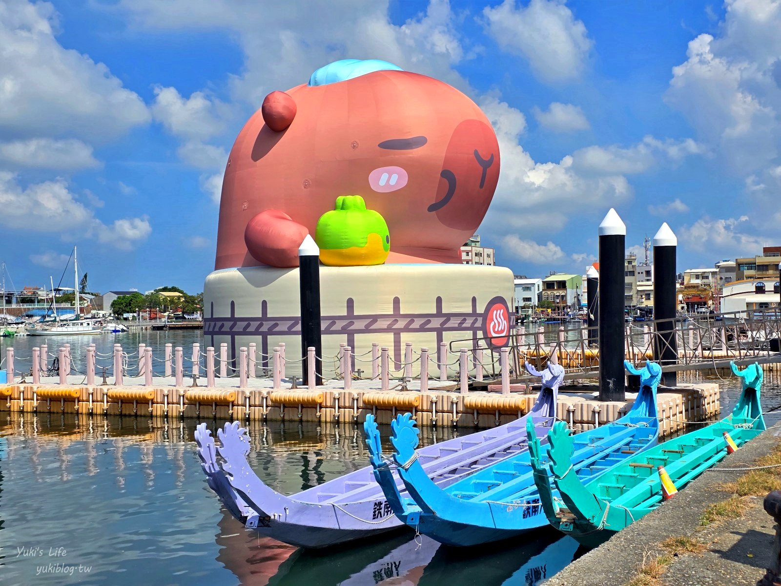 20250915160225_0_4b12f0 巨大水豚來台南！卡比胖拉出沒，9/13-10/19在安平漁人碼頭