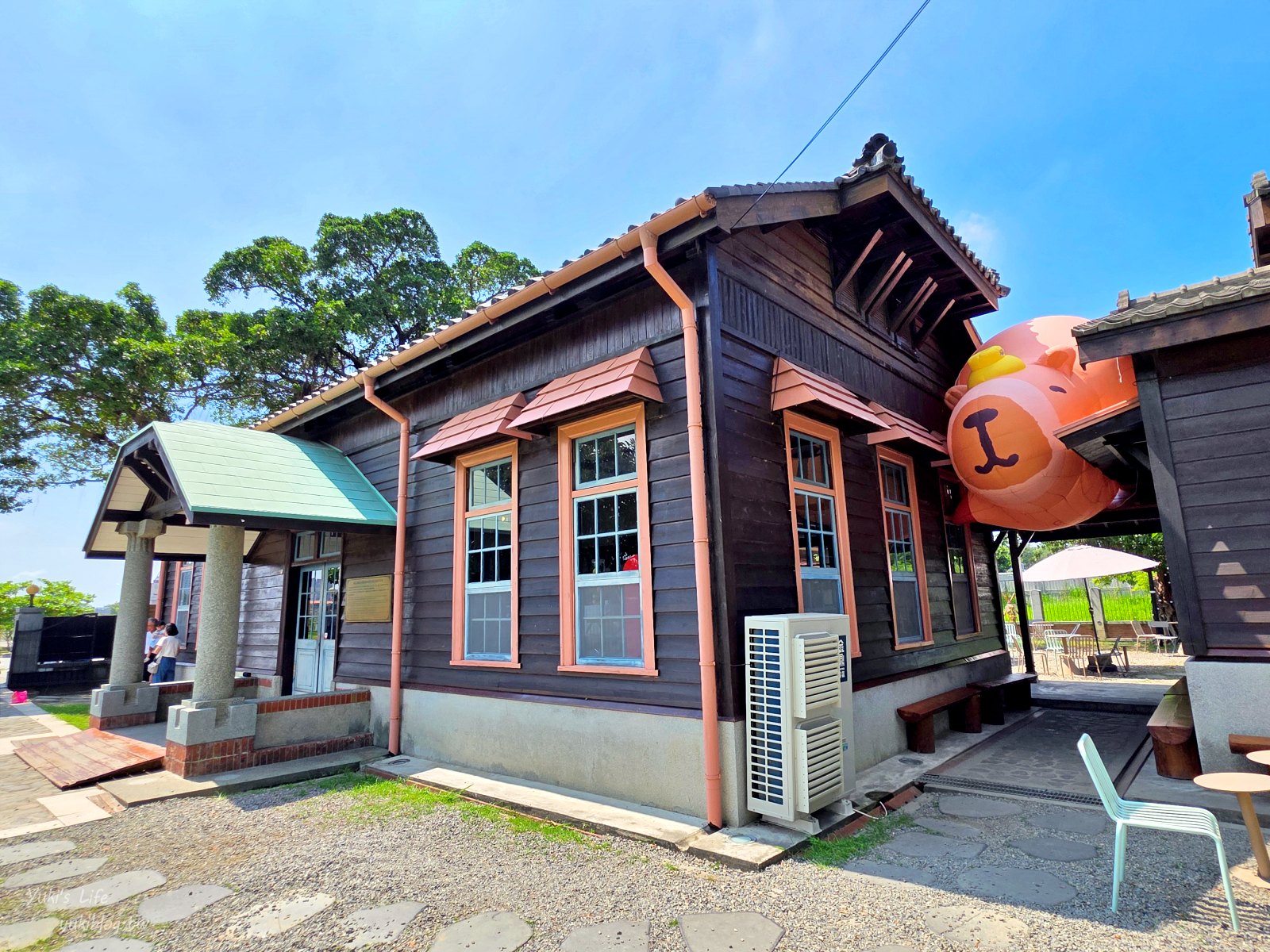 20251016221444_0_2e91ad 【台南安平約會/親子必玩】安平出張所:免費逛日式老宅,超萌水豚君互動!DIY生日鹽御守禮物