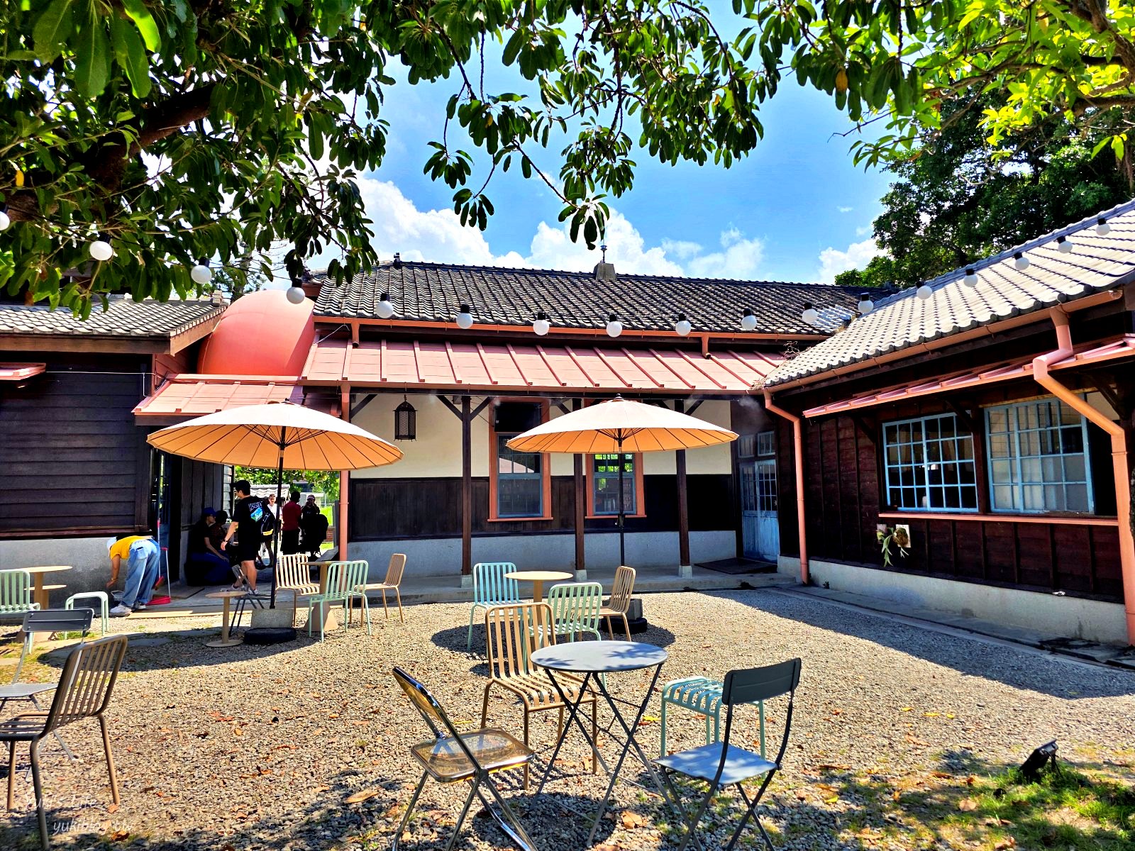 20251016221444_0_9d030b 【台南安平約會/親子必玩】安平出張所:免費逛日式老宅,超萌水豚君互動!DIY生日鹽御守禮物