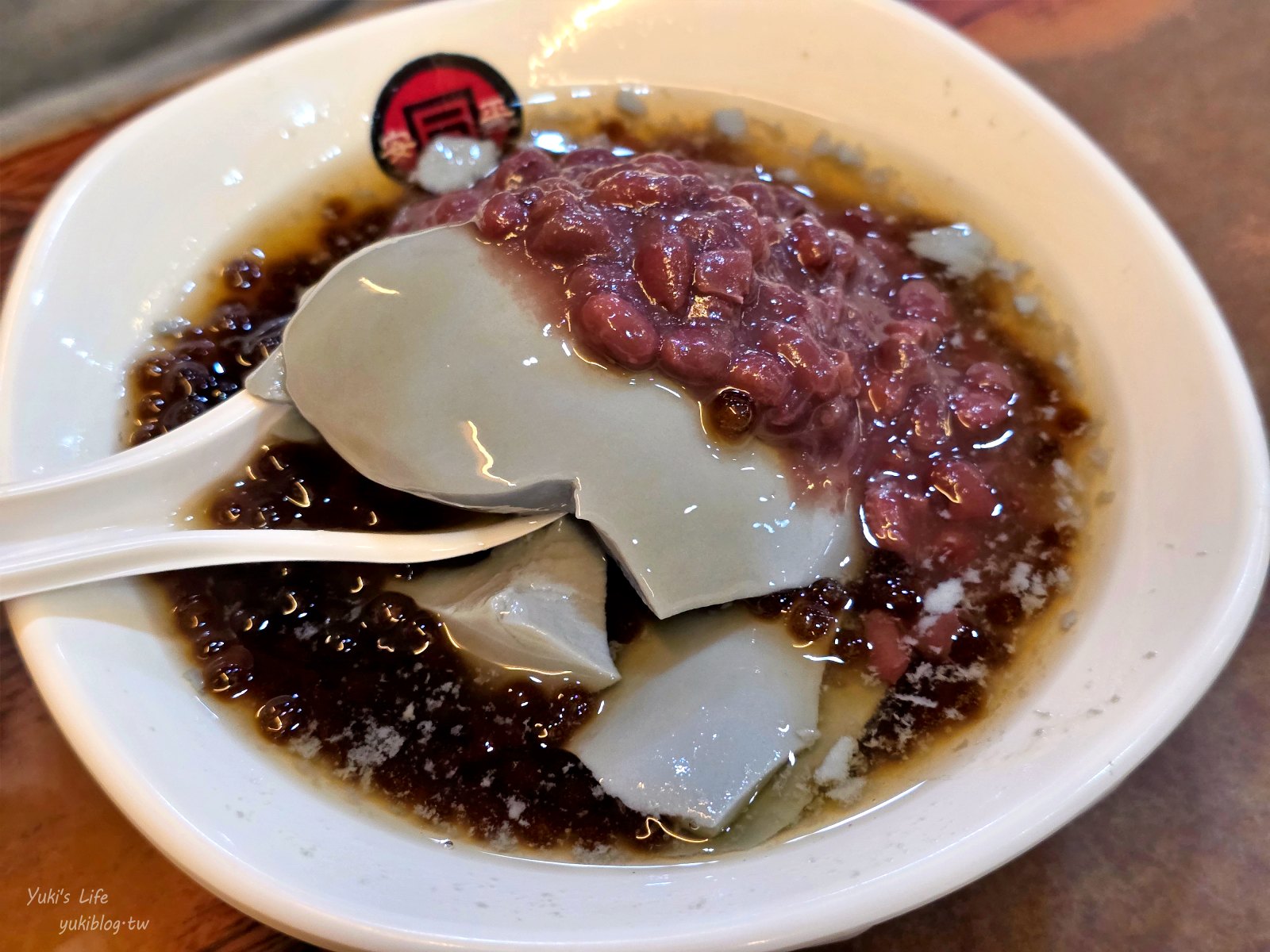 20251020125830_0_68f689 台南安平美食|老街散步必吃「同記安平豆花」銅板價人氣古早味消暑甜品!