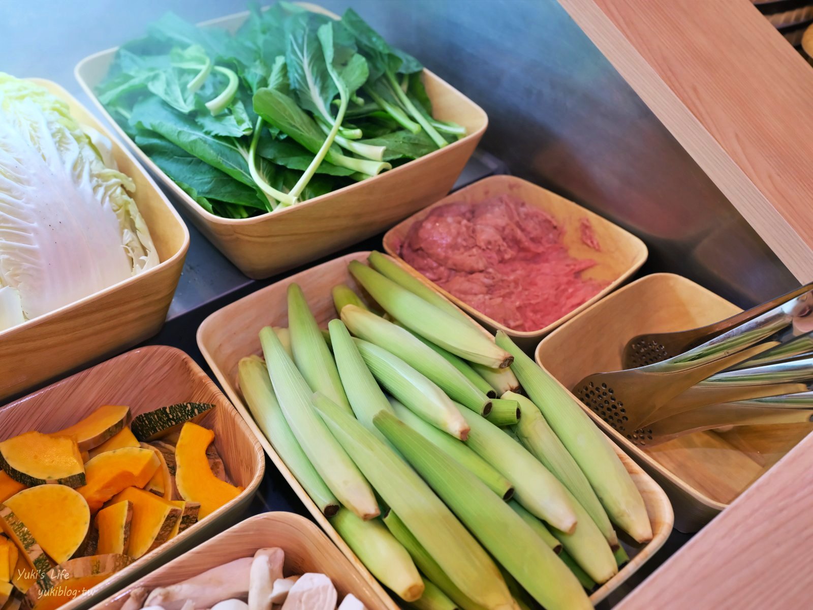 20251208173355_0_319e8e 新莊必吃火鍋【荿蒔 敘鍋物】小農時蔬×繽紛蔬果彩虹麵吃到飽！親子友善送兒童餐(新莊佳瑪店)