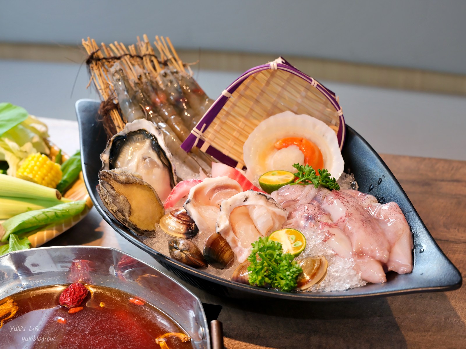 20251209094949_0_345c56 新莊必吃火鍋【荿蒔 敘鍋物】小農時蔬×繽紛蔬果彩虹麵吃到飽！親子友善送兒童餐(新莊佳瑪店)