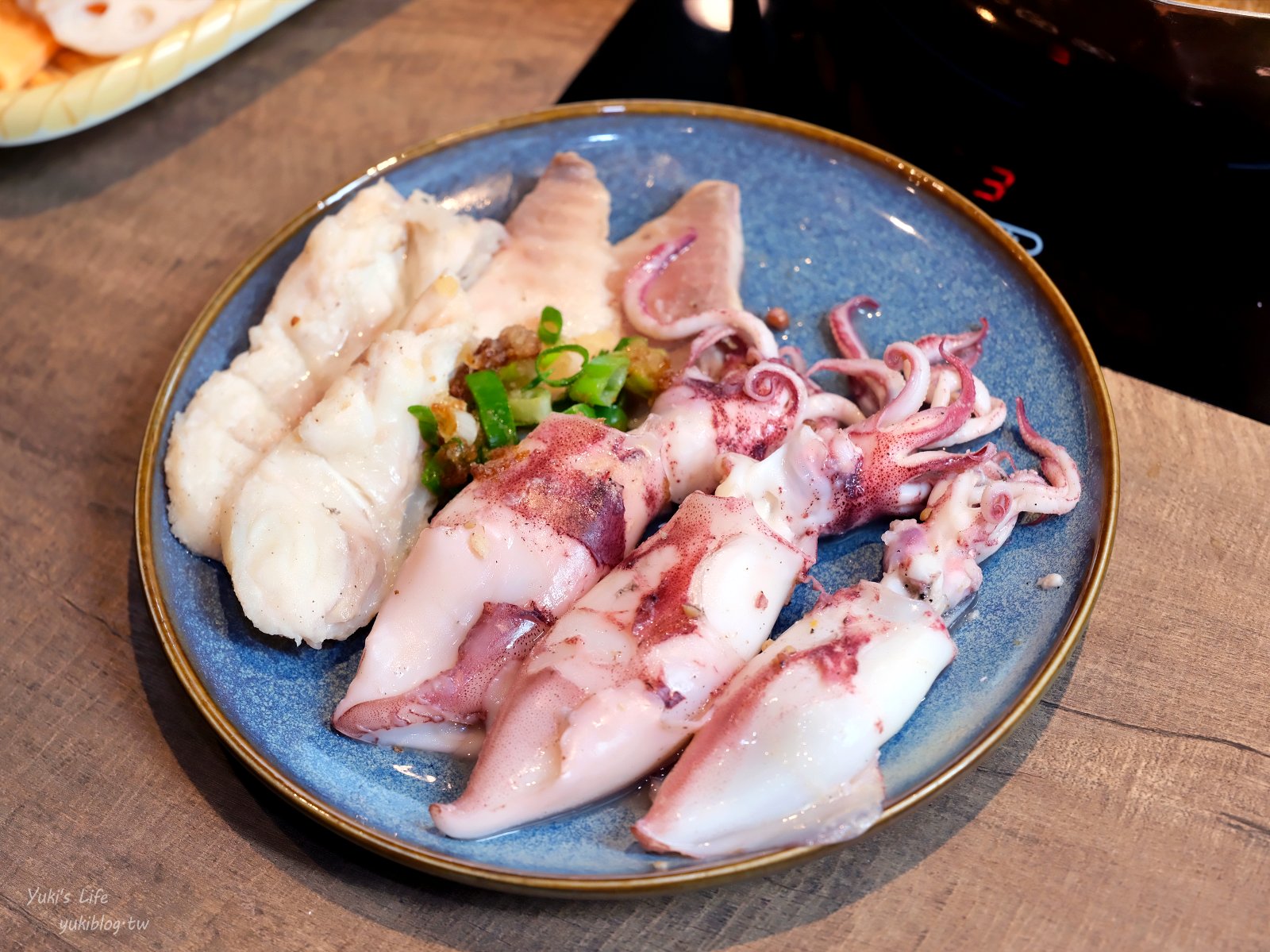 20251209095501_0_a4491b 新莊必吃火鍋【荿蒔 敘鍋物】小農時蔬×繽紛蔬果彩虹麵吃到飽！親子友善送兒童餐(新莊佳瑪店)