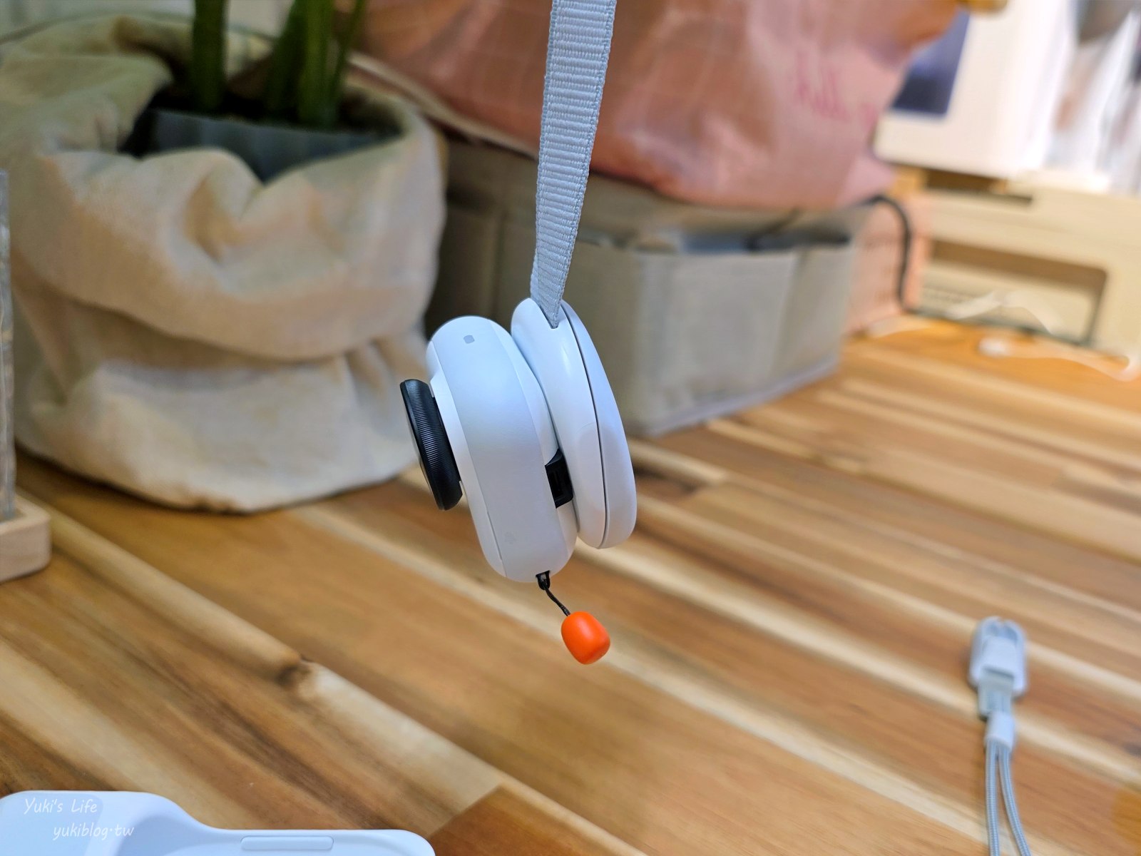 20251209172255_0_e8af04 就是它！Insta360 GO Ultra：免持解放雙手必備神器！4K高畫質迷你vlog相機開箱（實測影片/照片分享）