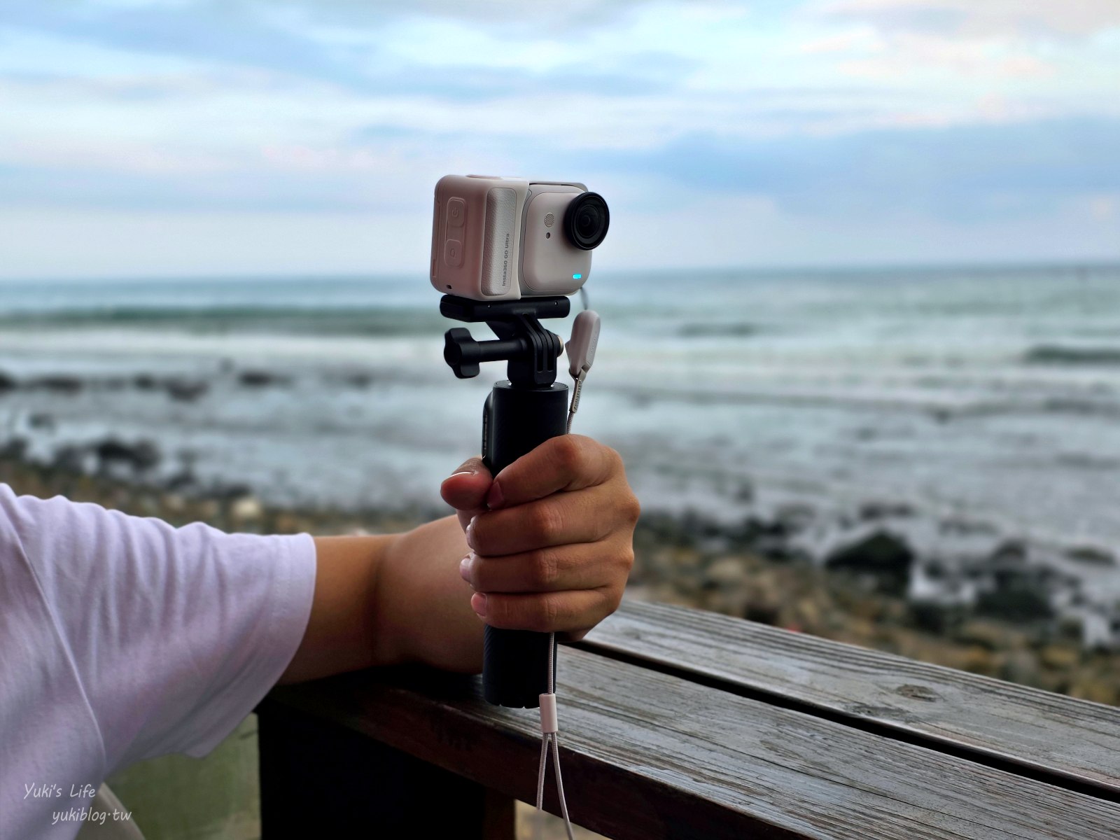 20251209173454_0_2e5e34 就是它！Insta360 GO Ultra：免持解放雙手必備神器！4K高畫質迷你vlog相機開箱（實測影片/照片分享）