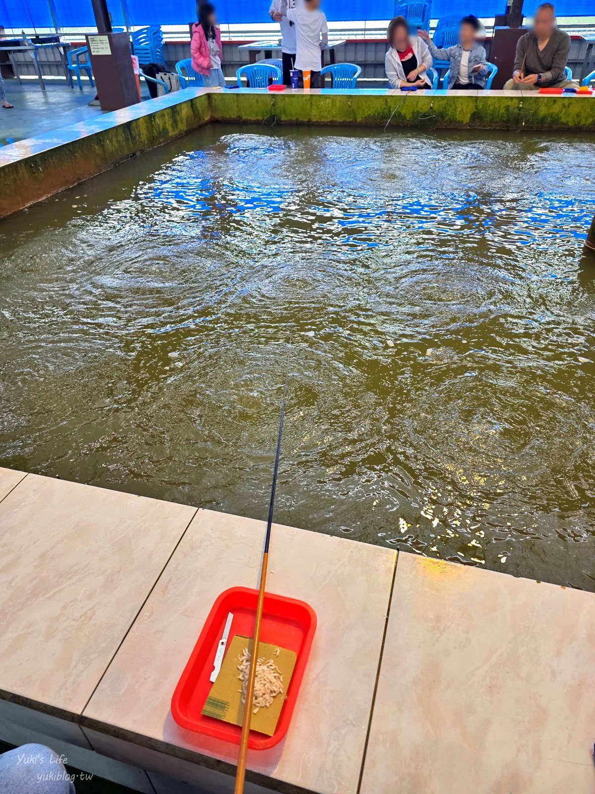 20260109220428_0_d2e39d 【宜蘭五結】來來釣蝦場：烤肉釣蝦熱炒都有！親子同遊體驗趣味的雨天備案！