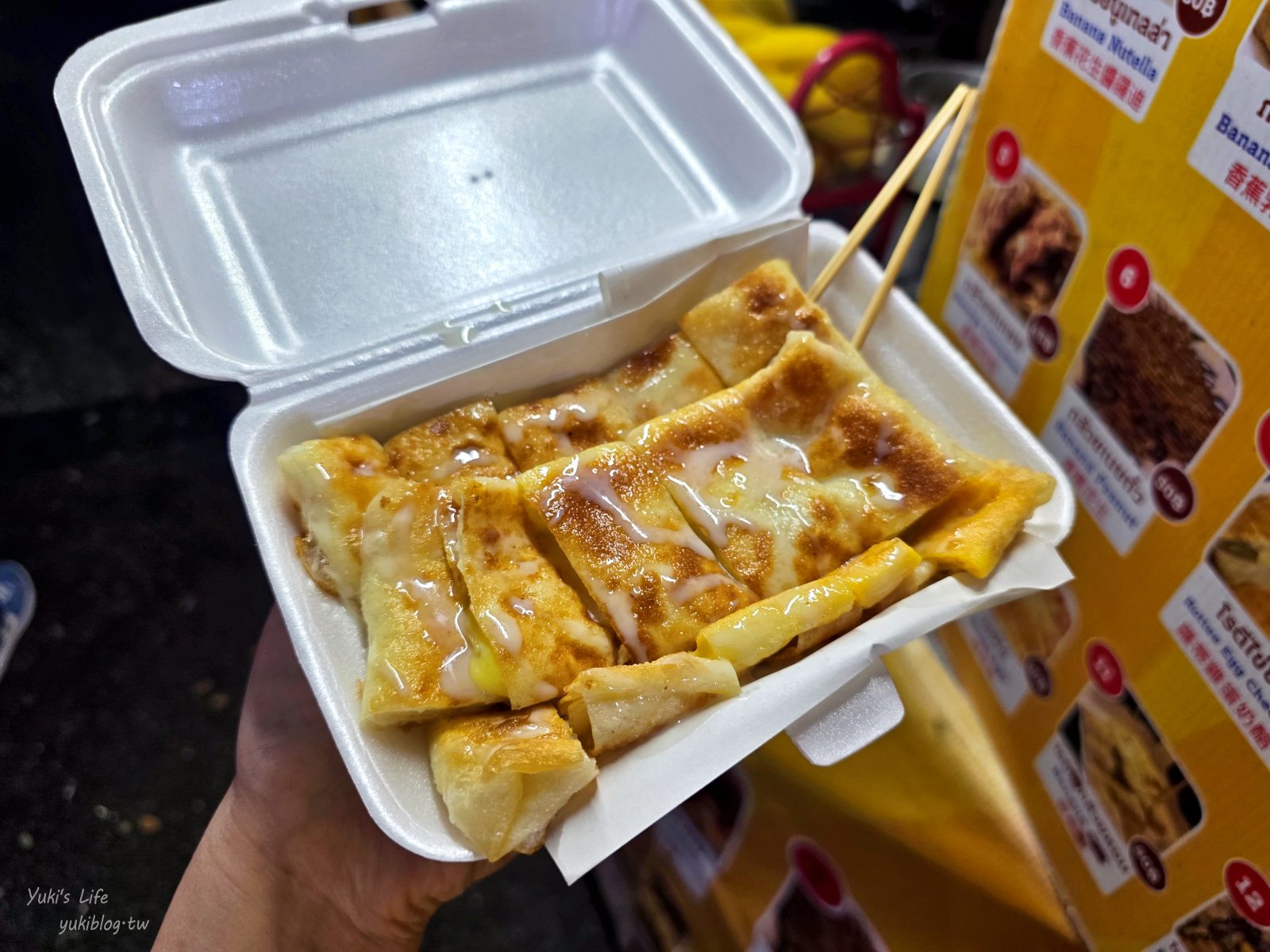 20260126174020_0_d81d31 【清邁古城】北門夜市 Chang Phuak Market，每天都有開！美食控超愛鳳飛飛豬腳飯、泰式炒壽喜燒、銷魂香蕉煎餅