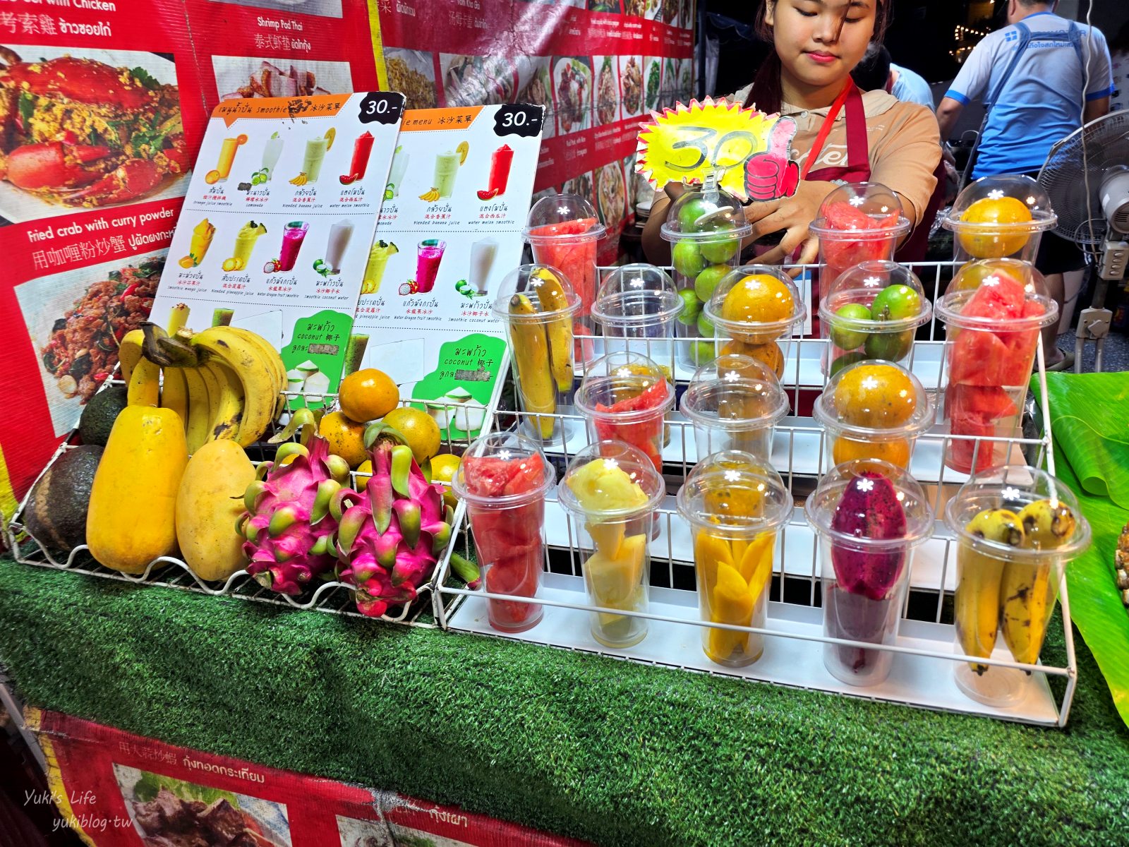 20260126174032_0_922bfc 【清邁古城】北門夜市 Chang Phuak Market，每天都有開！美食控超愛鳳飛飛豬腳飯、泰式炒壽喜燒、銷魂香蕉煎餅