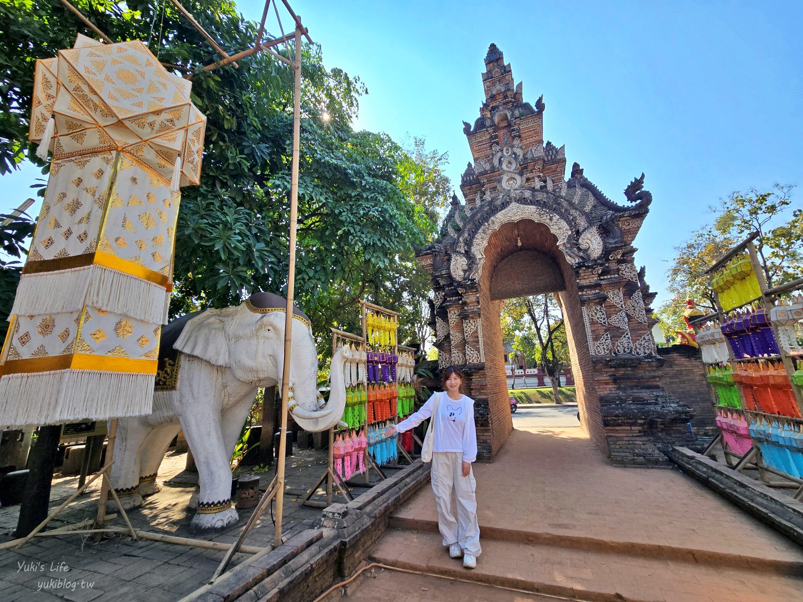 20260127174224_0_43b8e8 【清邁古城】羅摩利寺：佛塔灑水祈福、寫旗許願超特別！免門票古寺美到不行，文化體驗必訪！