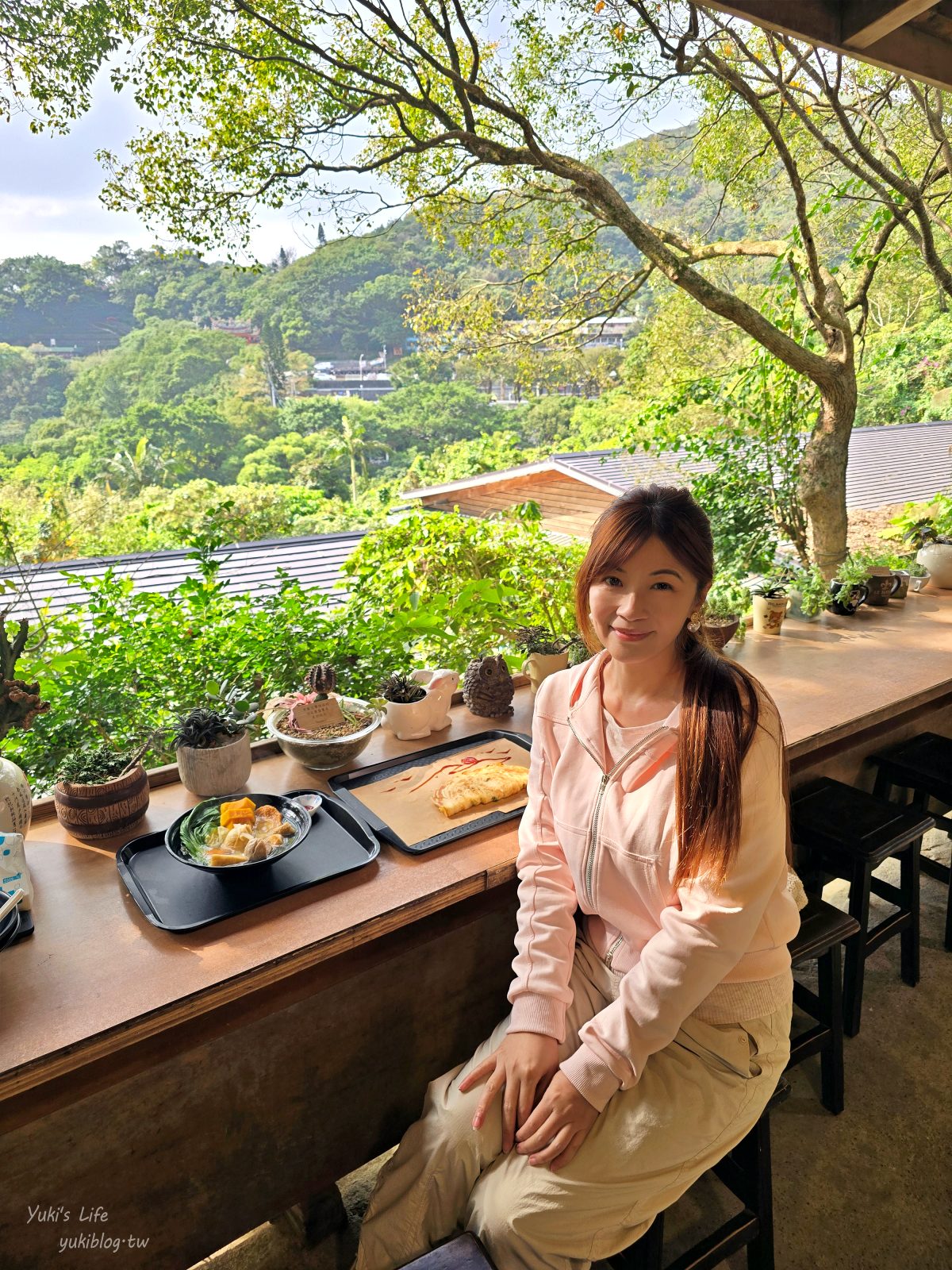 20260131161107_0_0f4aff 【內湖一日遊】紫色吊橋吃豆花草莓pizza、隱藏咖啡廳賞101，免門票落羽松景點野餐超chill！情侶約會、親子放電！