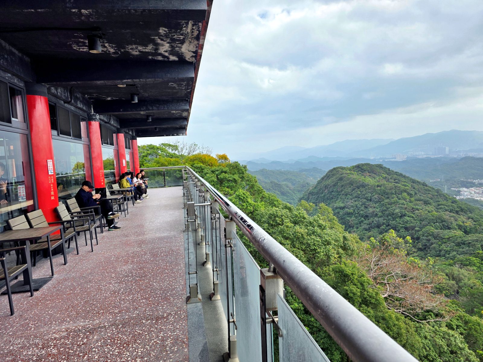 20260131161513_0_c89e6b 【內湖一日遊】紫色吊橋吃豆花草莓pizza、隱藏咖啡廳賞101，免門票落羽松景點野餐超chill！情侶約會、親子放電！