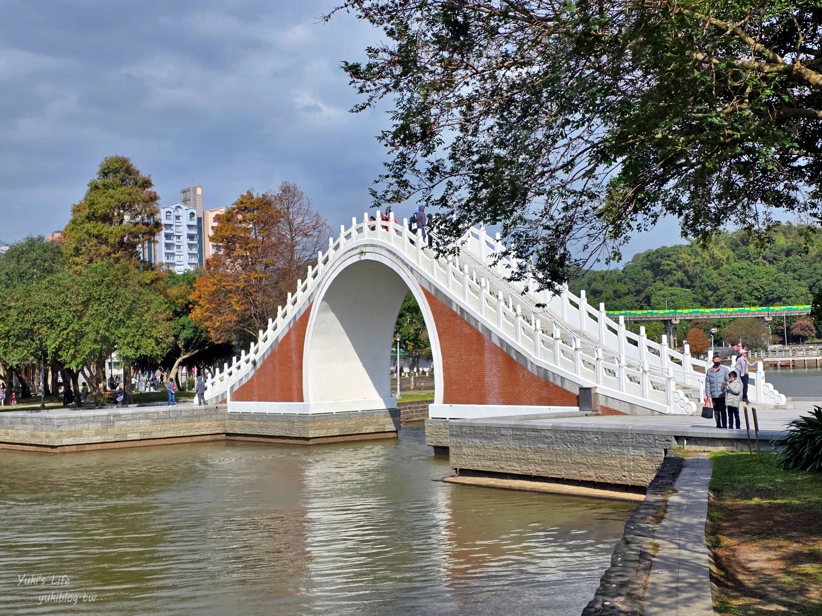 20260131161704_0_c35448 【內湖一日遊】紫色吊橋吃豆花草莓pizza、隱藏咖啡廳賞101，免門票落羽松景點野餐超chill！情侶約會、親子放電！