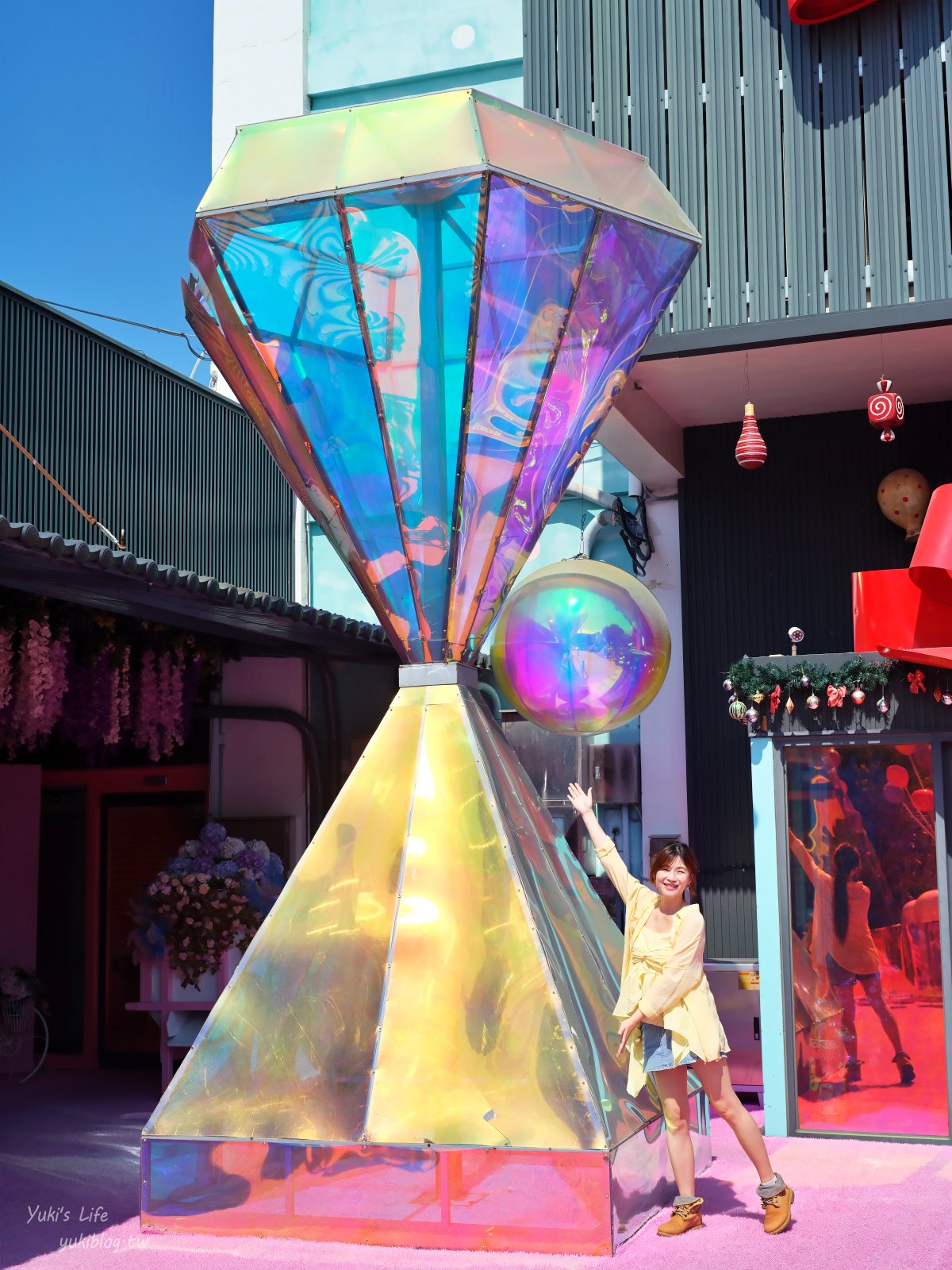 20260302125953_0_1fe926 【台中后里】約客厚禮築夢手創館：驚艷再訪！全新粉紅草皮頑皮豹、女神階梯、翼手龍直升機溜滑梯，進入童話國度！