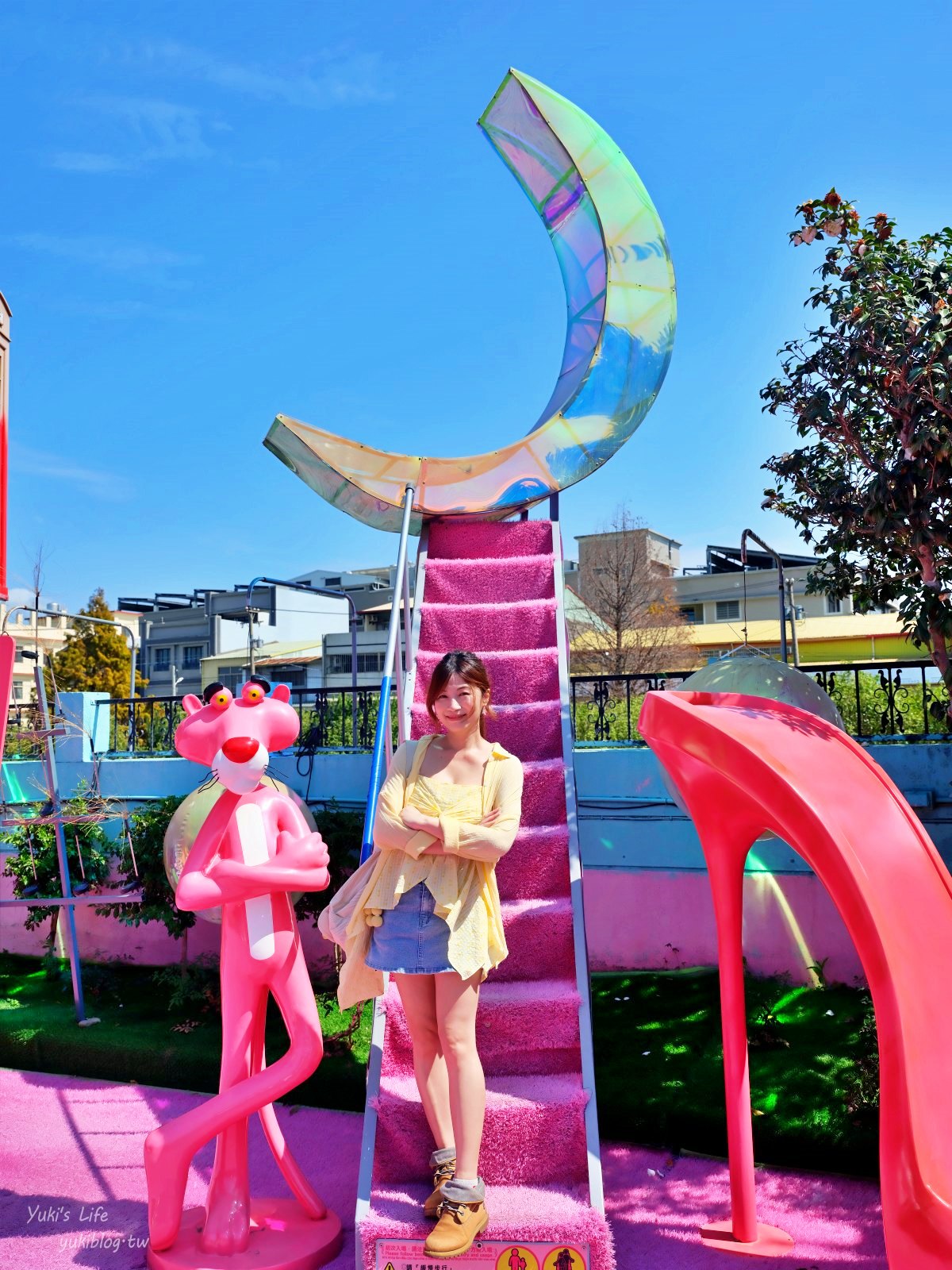 20260302130038_0_8c021f 【台中后里】約客厚禮築夢手創館：驚艷再訪！全新粉紅草皮頑皮豹、女神階梯、翼手龍直升機溜滑梯，進入童話國度！